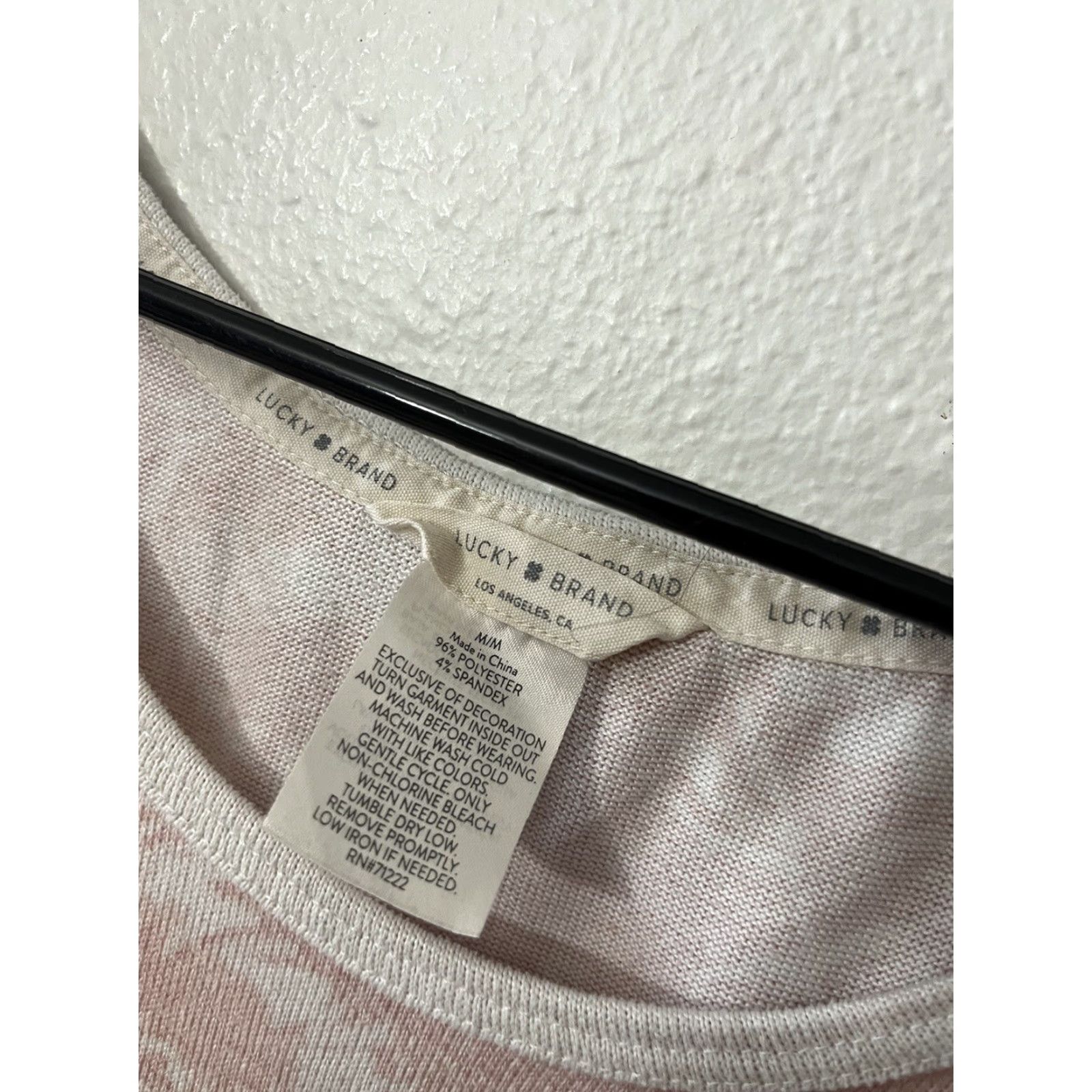 Lucky Brand VINTAGE Lucky Brand Women's Pajama Top Shirt Sleepwear Sleeveless Tank Pink Tie Dye Floral Clover Logo Graphic M Adult Pink Logo 90s Size ONE SIZE - 2 Thumbnail
