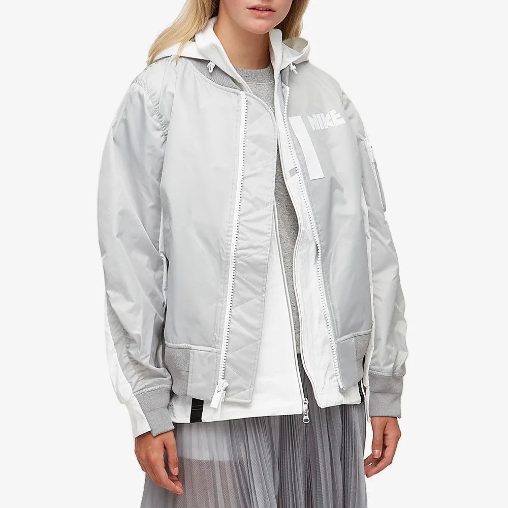 Nike × Sacai Nike x Sacai Layered Bomber hooded Jacket XS/S grey fog Size US S / EU 44-46 / 1 - 2 Thumbnail