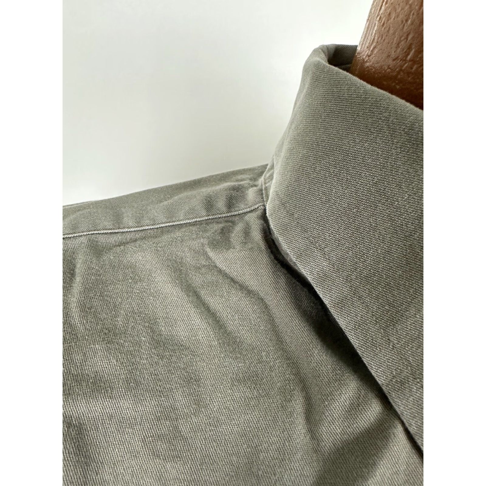 Roundtree & Yorke VINTAGE Roundtree & Yorke Shirt Men Large Beige Cotton Twill Button-Up Collared Long Sleeve Casual 90s Preppy Mens Size US L / EU 52-54 / 3 - 4 Thumbnail