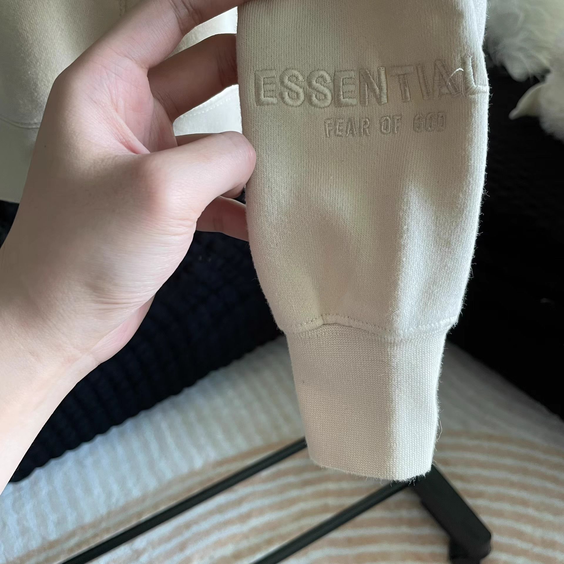 Essentials Essentials Off-White Hoodie Size M Size US M / EU 48-50 / 2 - 4 Thumbnail