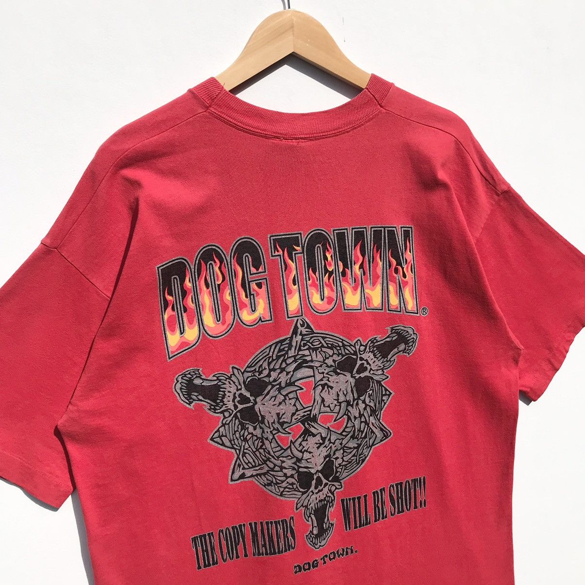 Vintage Vintage 90s Dog Town Flame Shirt Dog Town Skatebording Size US L / EU 52-54 / 3 - 5 Thumbnail