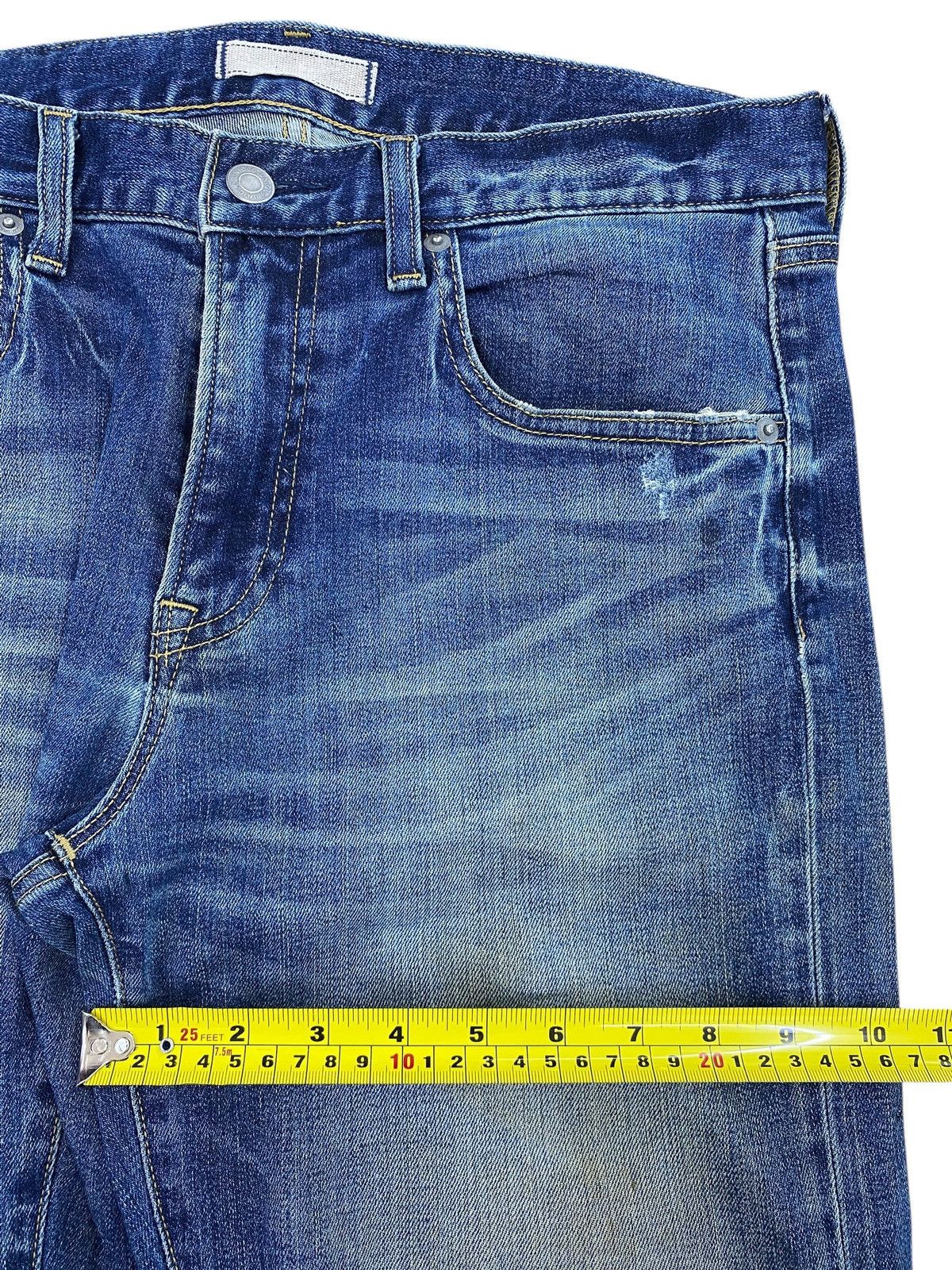 Uniqlo Uniqlo Blue Wash Whiskered Style Straight Leg Jeans Size US 32 / EU 48 - 7 Thumbnail