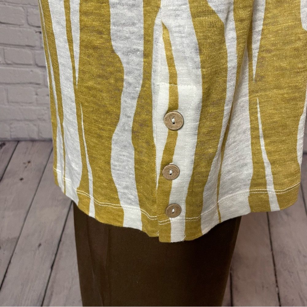 Elie Tahari NWT New Tahari Short Sleeve Knit Linen Top Size M Size M / US 6-8 / IT 42-44 - 3 Thumbnail