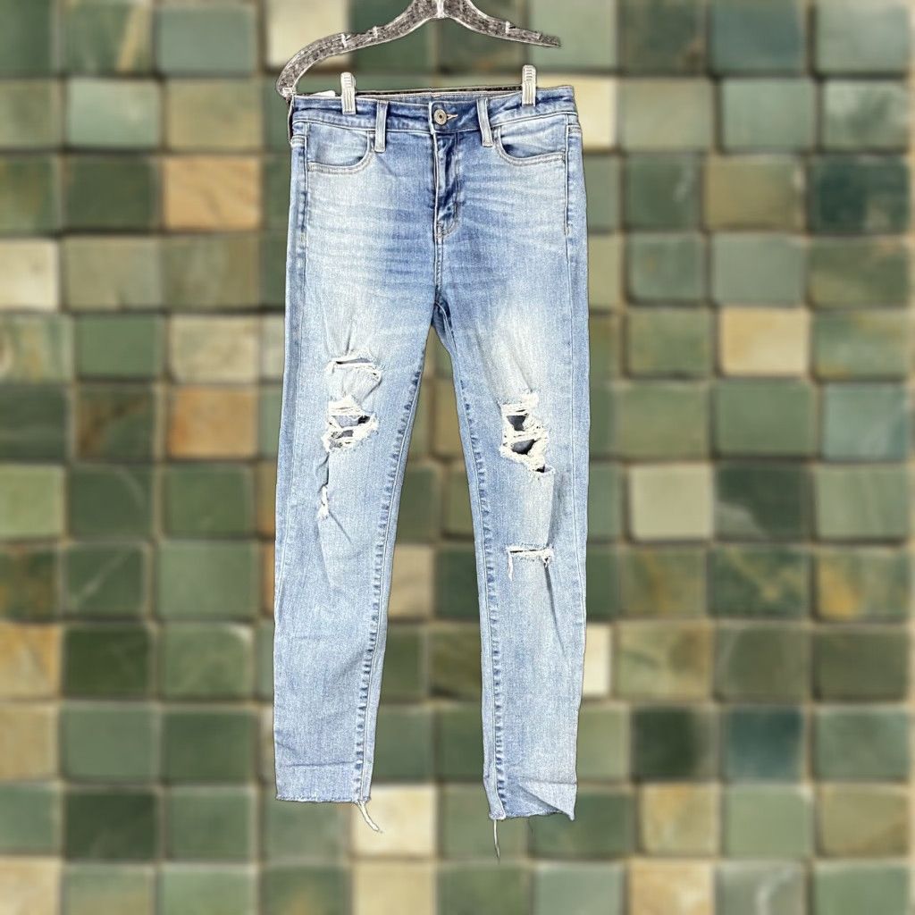 American Eagle Outfitters American Eagle Jeans Women’s Hi-Rise Super Stretch Begging Crop Distress Blue 4 Size 27" / US 4 / IT 40 - 1 Thumbnail