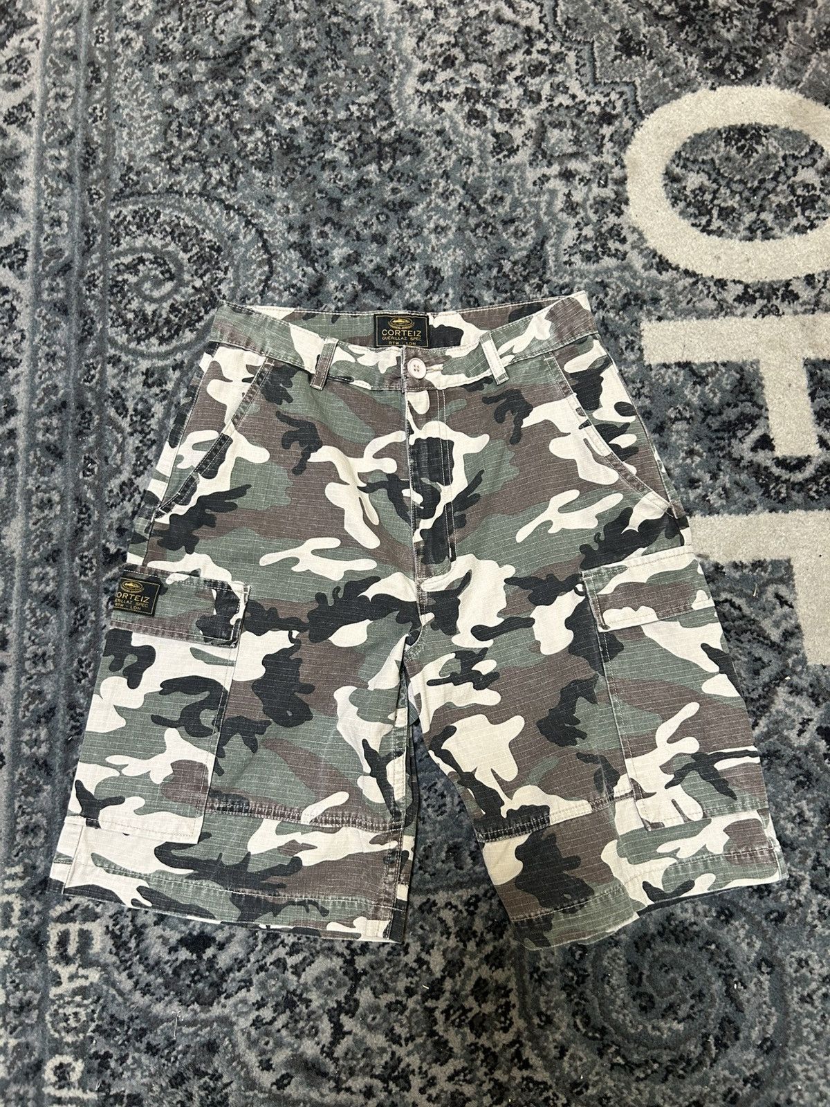 Corteiz Corteiz HMP Raw Hem shorts heather grey medium | Grailed