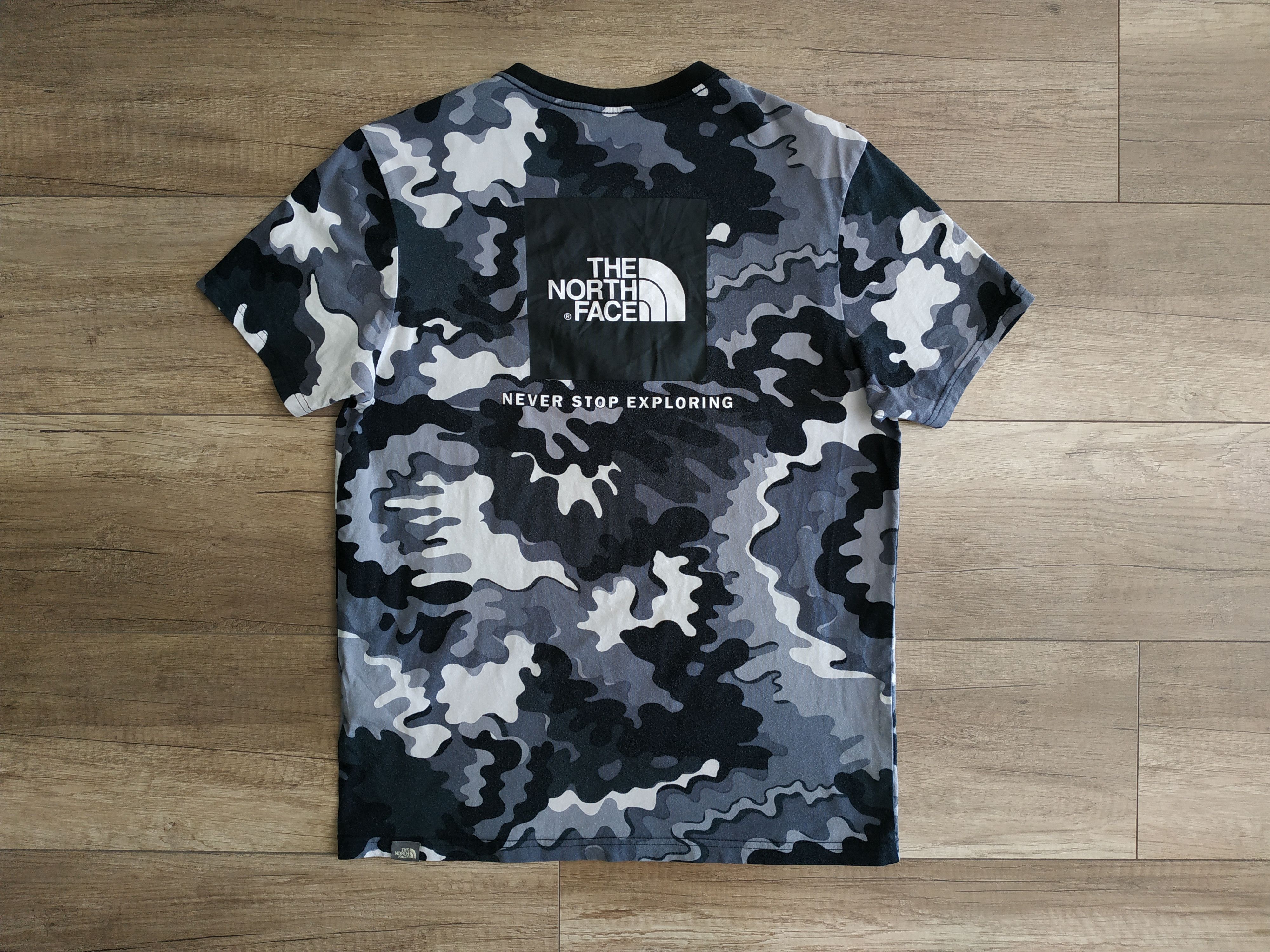 The North Face The North Face Men's Camo Print T-shirt, s. MEDIUM, fit. S Size US M / EU 48-50 / 2 - 1 Thumbnail