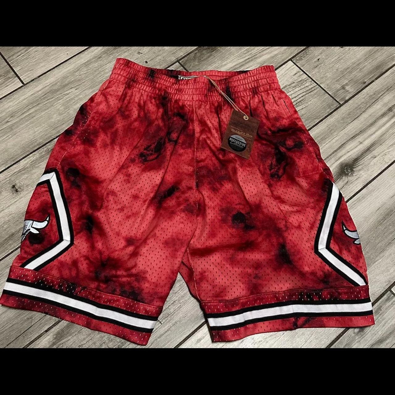 Mitchell & Ness Mitchell Ness Chicago Bulls 95e5 Size US 34 / EU 50 - 6 Thumbnail