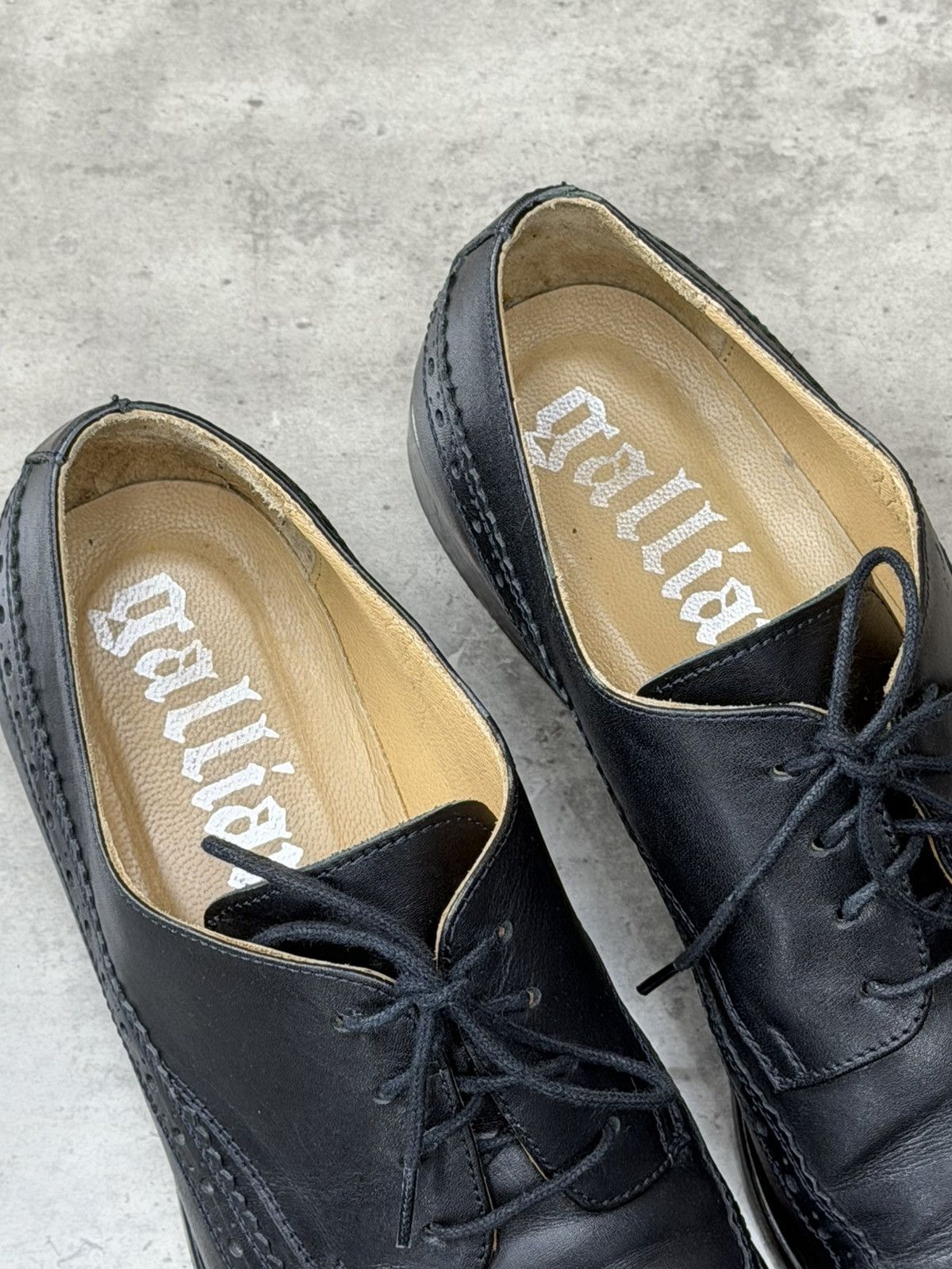 John Galliano John Galliano Black Brogue Derby Shoes EU 44 Size US 11 / EU 44 - 10 Thumbnail