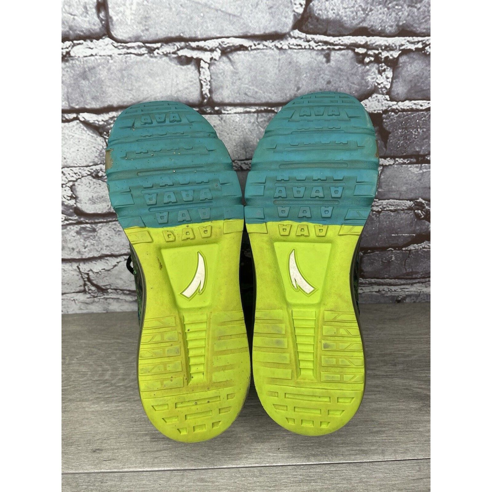 Other Anta Green Blue Synthetic Lace Up Gym Basketball Shoes Men’s Size US 9 / EU 42 - 21 Thumbnail