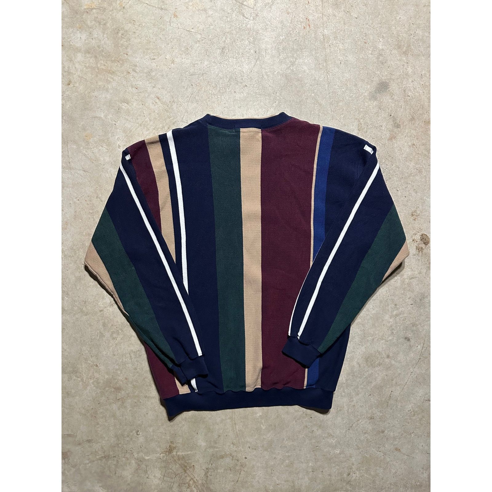 Vintage Vintage Knights of the Round Table Crest Striped Sweatshirt Size US L / EU 52-54 / 3 - 4 Thumbnail
