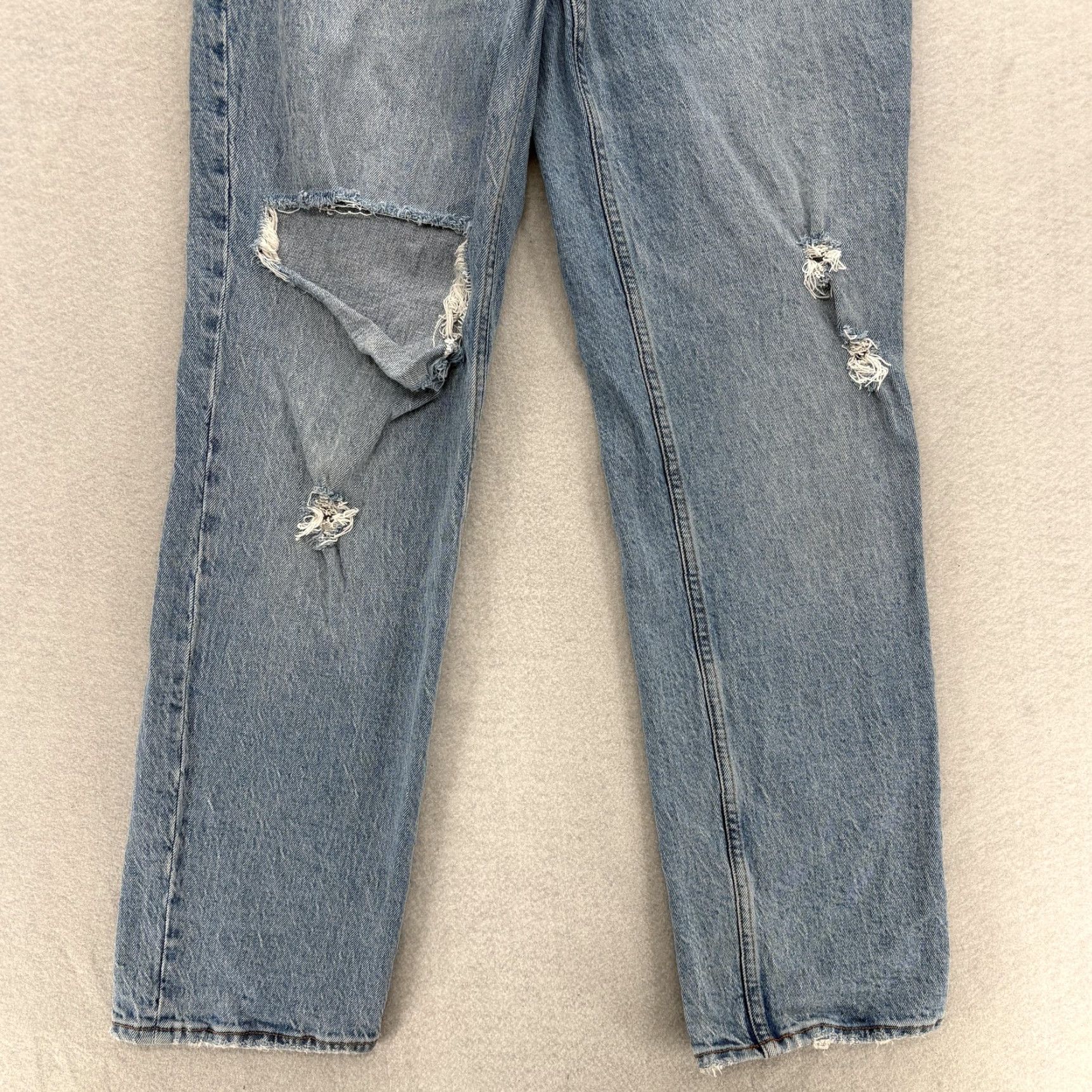 Abercrombie & Fitch VINTAGE Abercrombie & Fitch Jeans Womens 28 Blue 90s Straight Ultra High Rise Distressed Jeans Womens 28 Blue 90s Distressed Straight Ultra High Rise Size 28" / US 6 / IT 42 - 3 Thumbnail