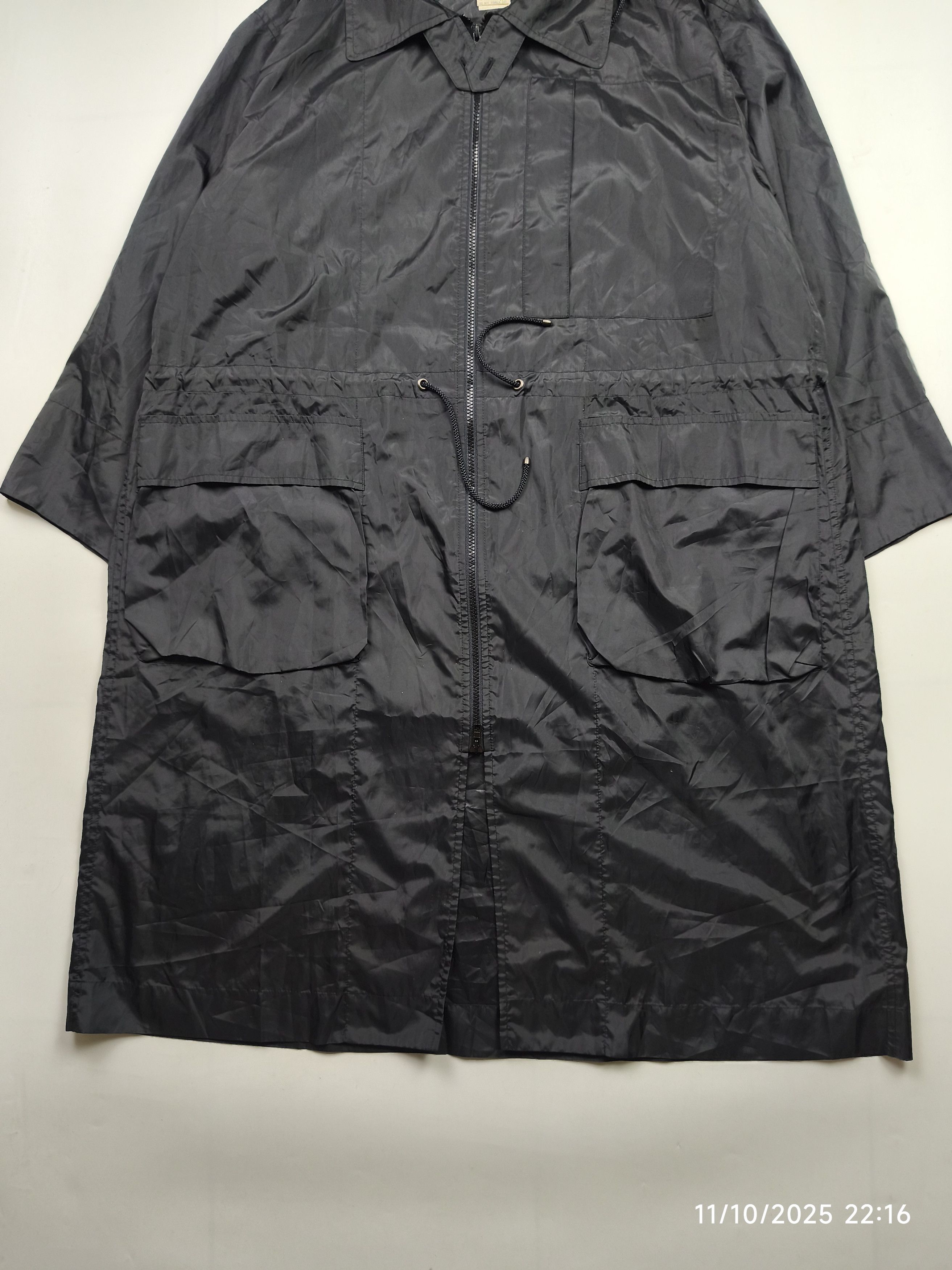 Issey Miyake Issey miyake - windcoat - oversized packable raincoat Size US XS / EU 42 / 0 - 6 Thumbnail
