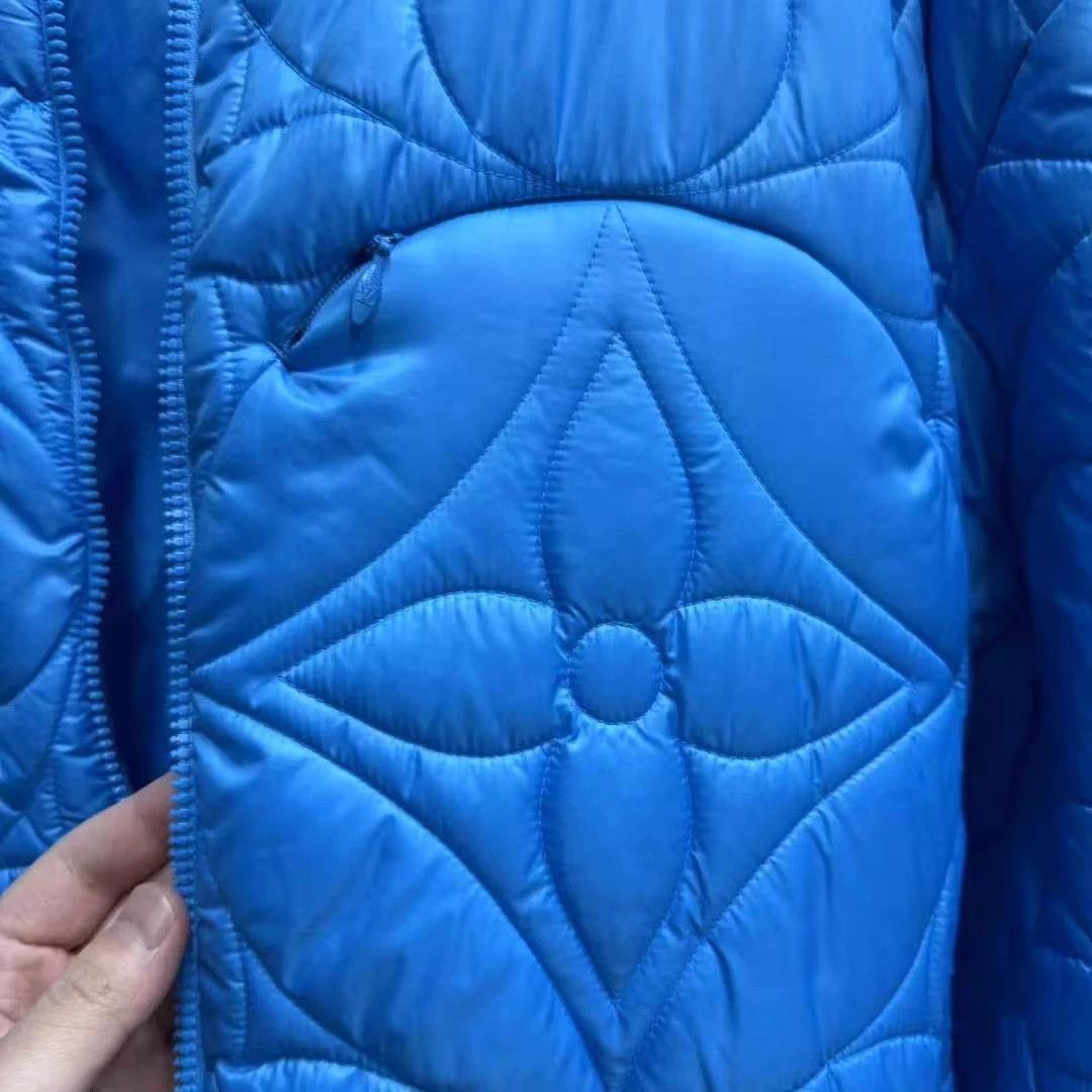 Louis Vuitton LV Blue Monogram Down Jacket 52 New With Tags Size US L / EU 52-54 / 3 - 5 Thumbnail