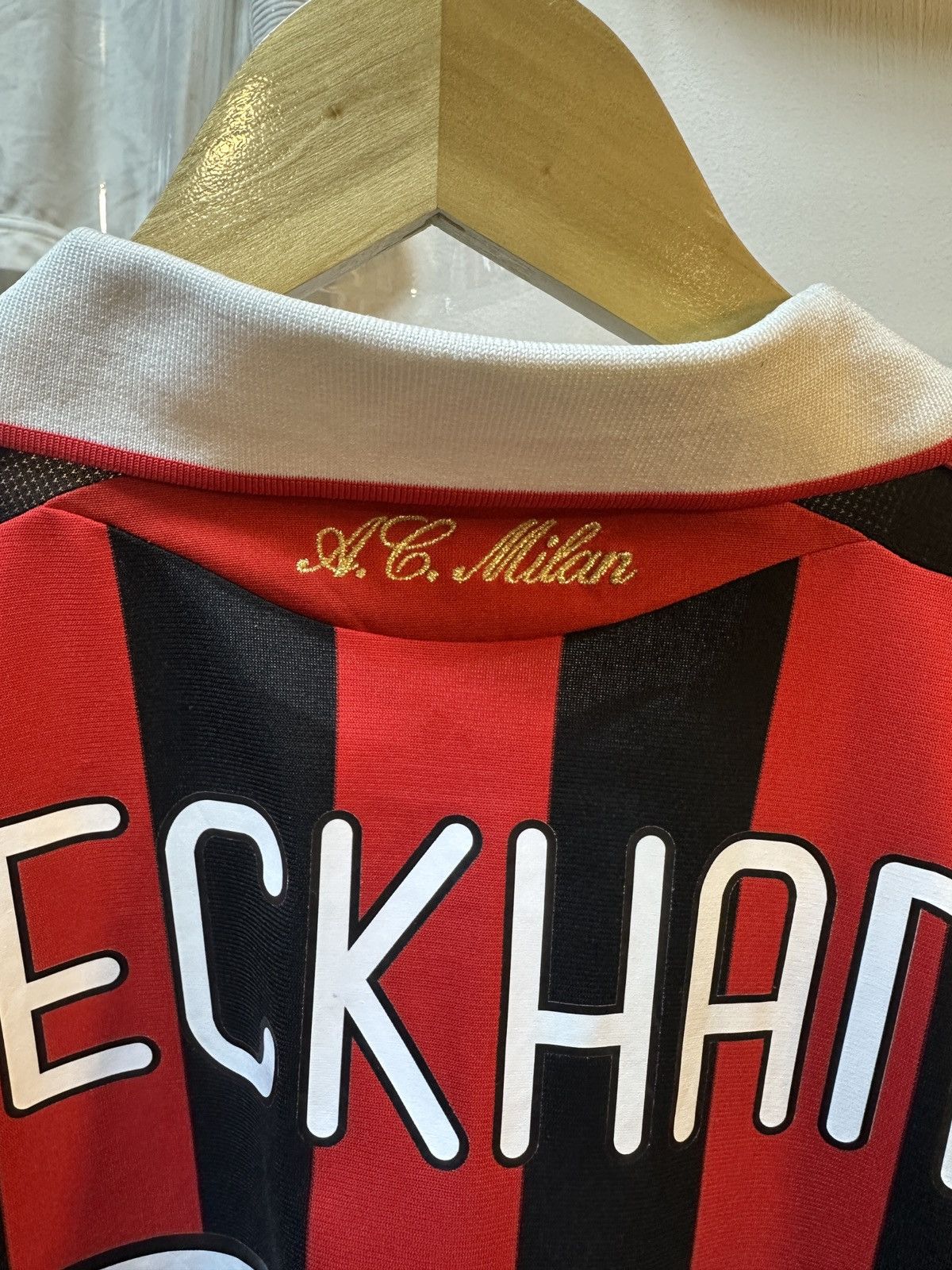Adidas 2010-2011 AC Milan Home Kit BECKHAM 32 Size US S / EU 44-46 / 1 - 15 Thumbnail