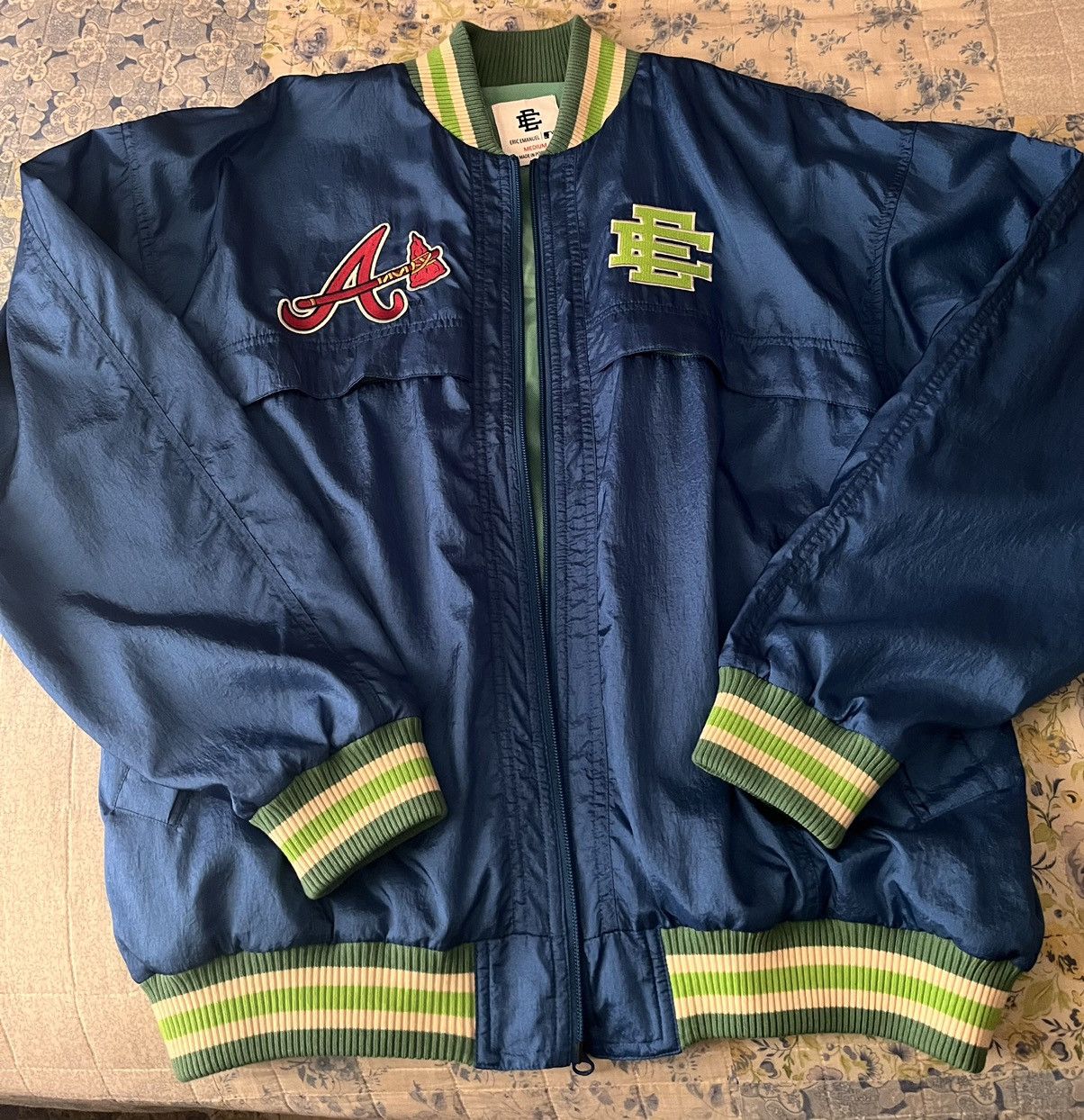 Eric Emanuel × MLB Eric Emanuel x Atlanta Braves EE Windbreaker Atliens Size US M / EU 48-50 / 2 - 7 Thumbnail