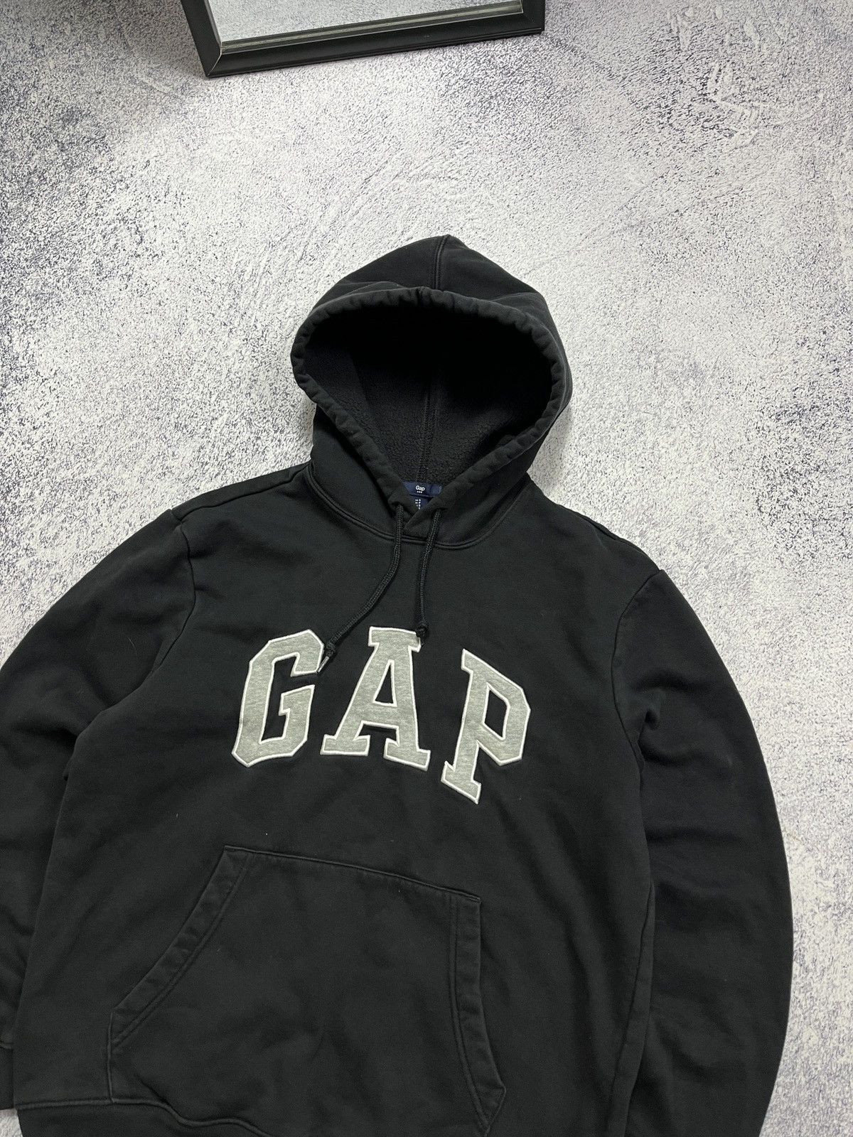 Gap × Vintage Gap Big Embroidered Logo Hoodie Black Y2K Streetwear Hype Size US S / EU 44-46 / 1 - 5 Thumbnail