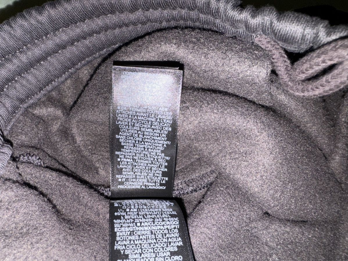 Balenciaga × Gap × Kanye West Yeezy Gap Sweatpants Black Size Small (Women’s/Unisex) Size US 30 / EU 46 - 11 Thumbnail
