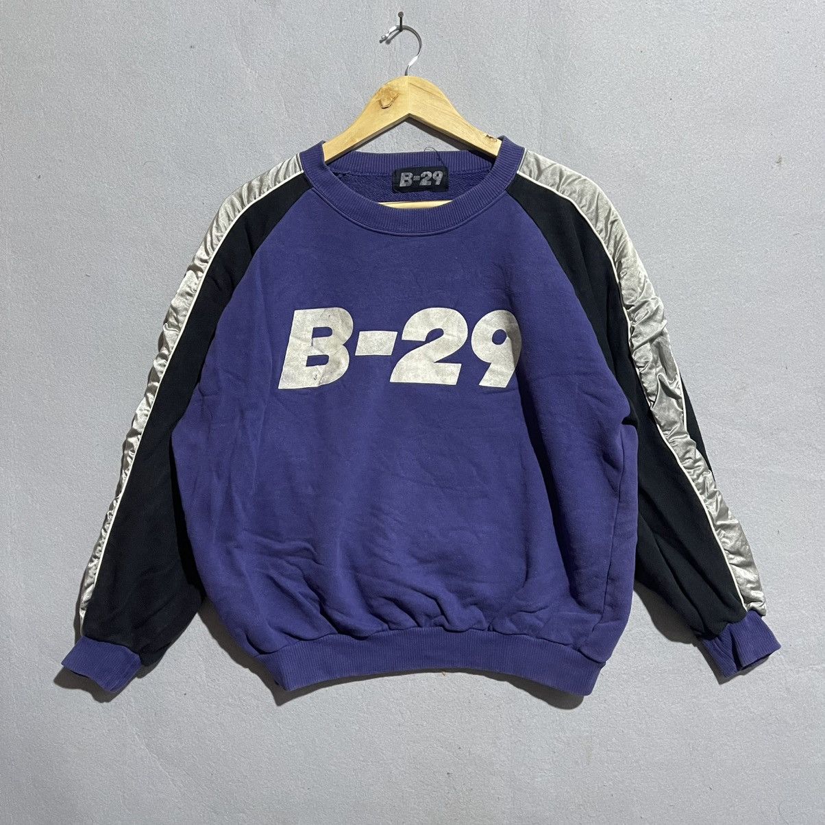 Japanese Brand Vintage 1990s B-29 Japan “We Only Have The Best” Sweatshirt Size US L / EU 52-54 / 3 - 1 Thumbnail