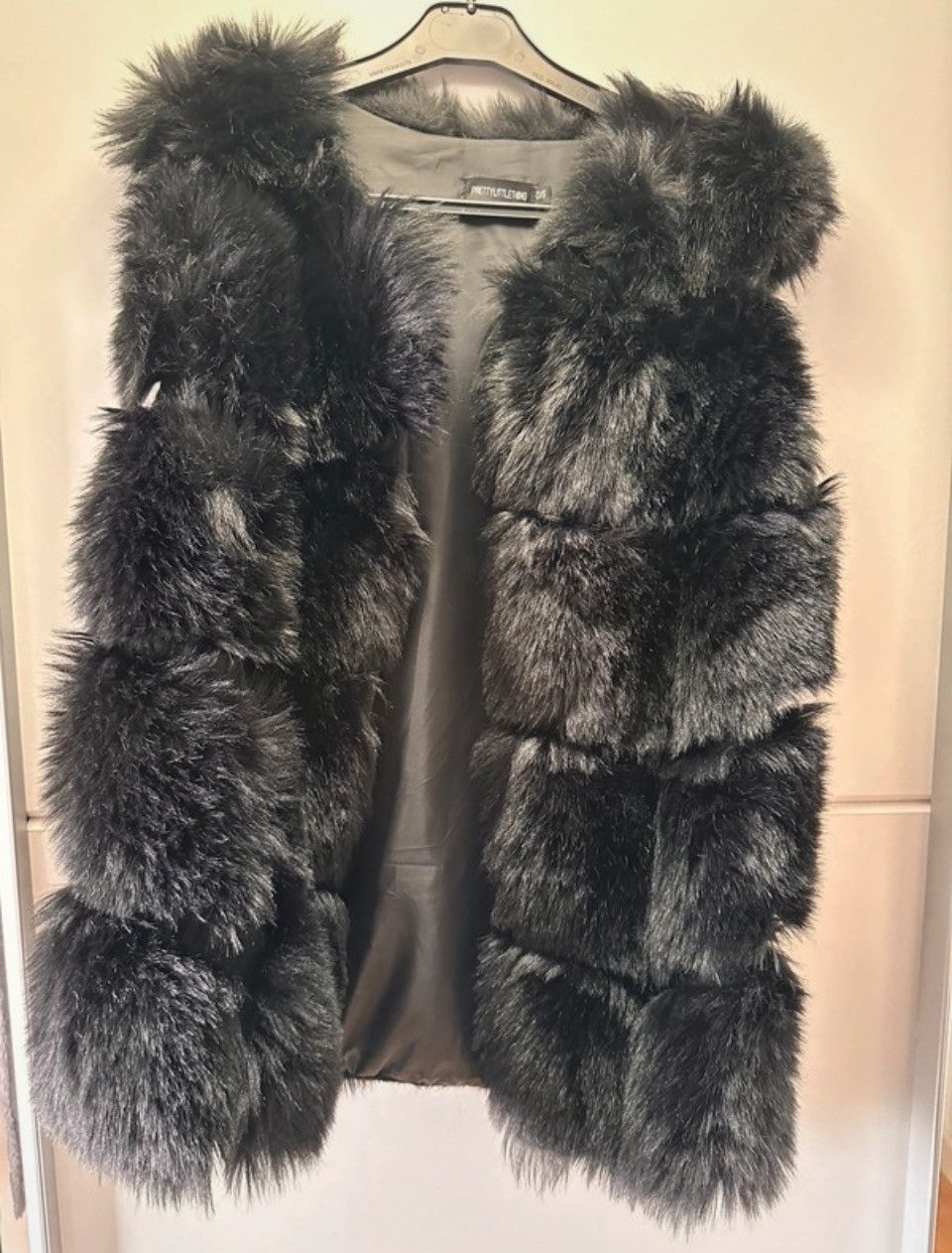 PrettyLittleThing Fur gilet Size S / US 4 / IT 40 - 1 Thumbnail