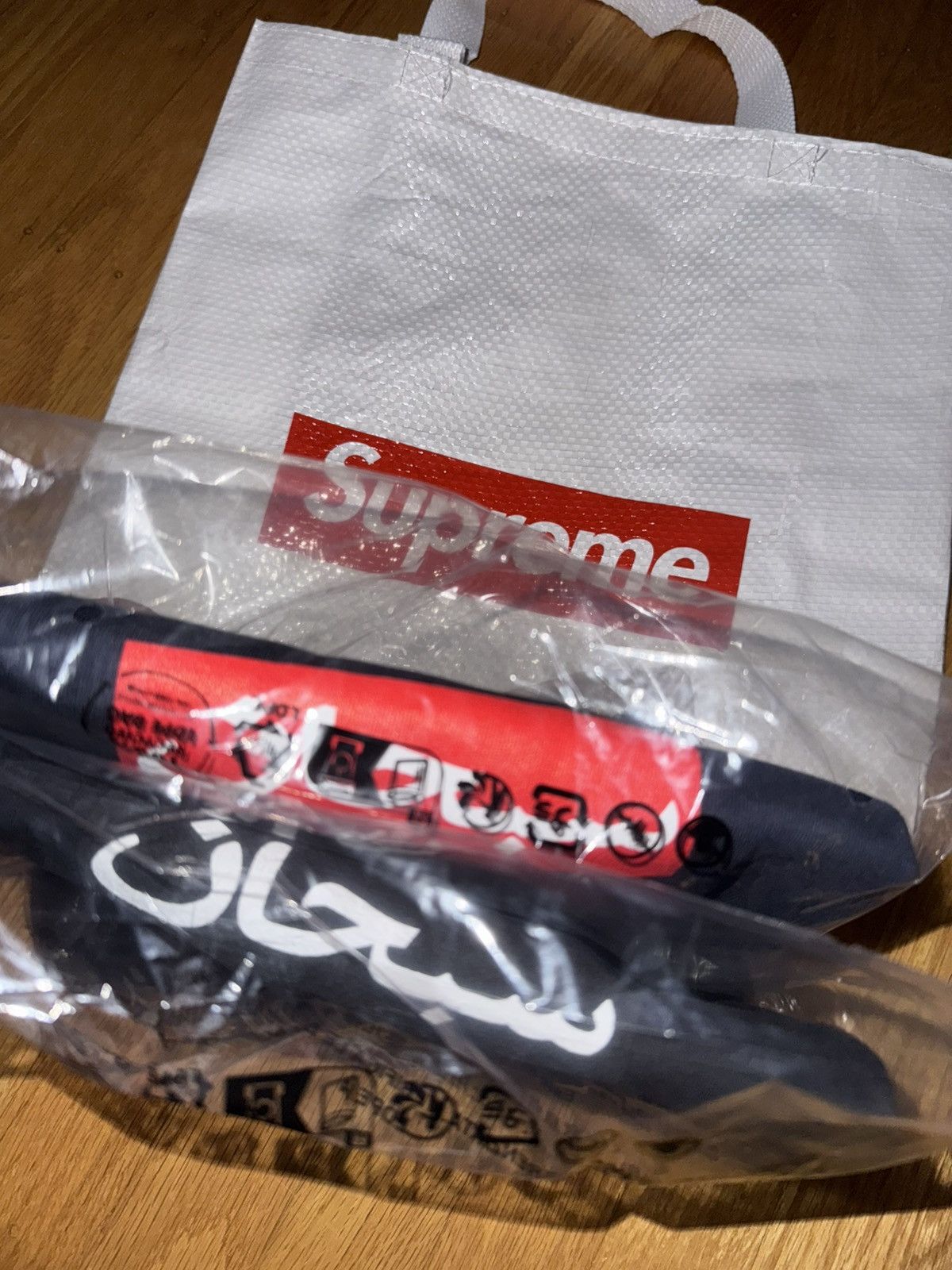 Supreme SUPREME ARABIC BOX LOGO 26 Size US S / EU 44-46 / 1 - 1 Thumbnail