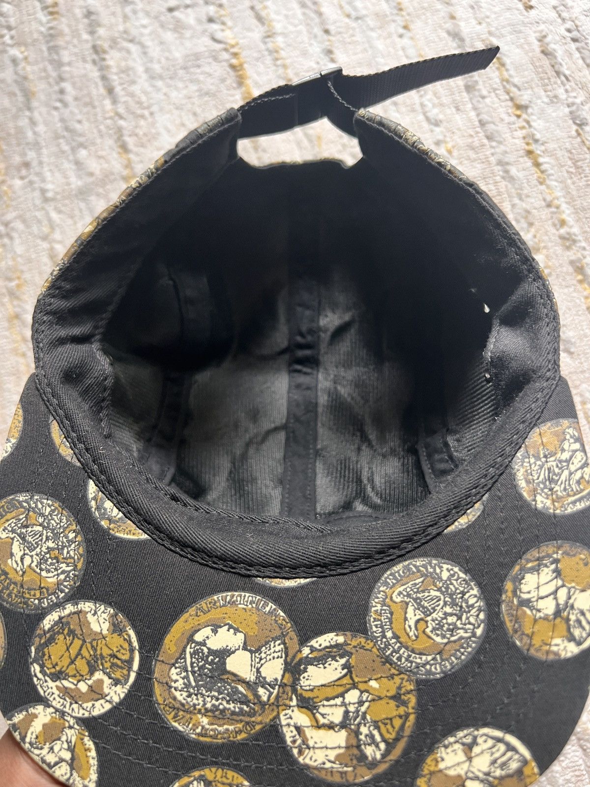Supreme Supreme Medallion Black 5 Panel Hat Size ONE SIZE - 6 Thumbnail