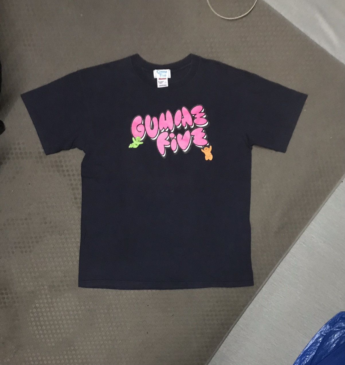 RARE Gimme Five Streetwear T Shirt