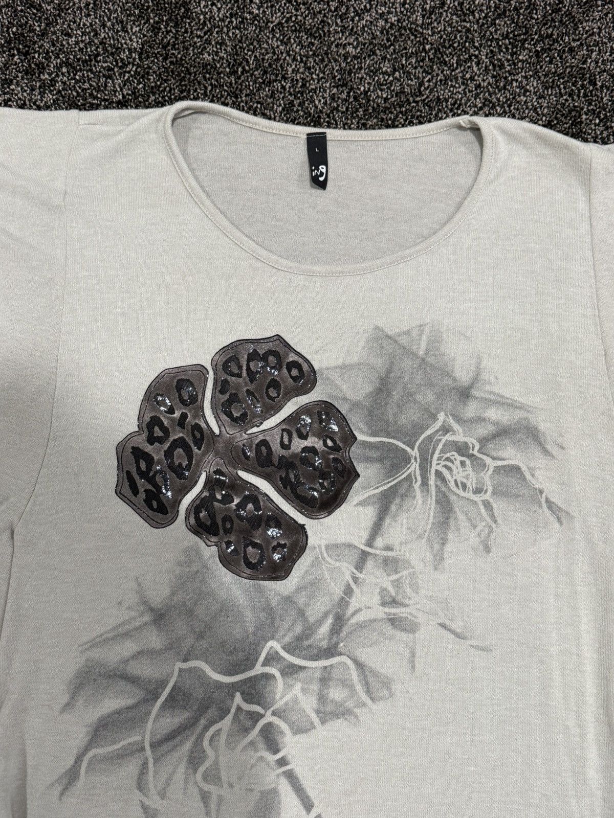 Vintage Vintage Gray Black Flower Flowy T-Shirt Size L / US 10 / IT 46 - 8 Thumbnail