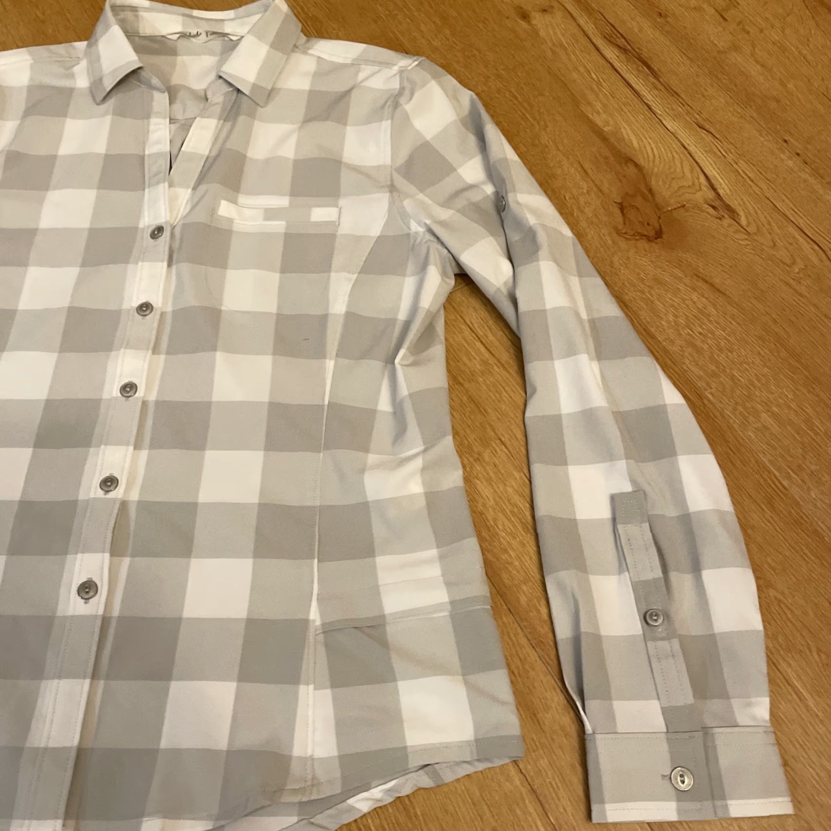 Vintage Woolrich Womens Top Small Button Down Flannel White Grey Plaid Pocket 20UPF Women Shirt Long Sleeve Casual Travel Vintage No Size S / US 4 / IT 40 - 4 Thumbnail