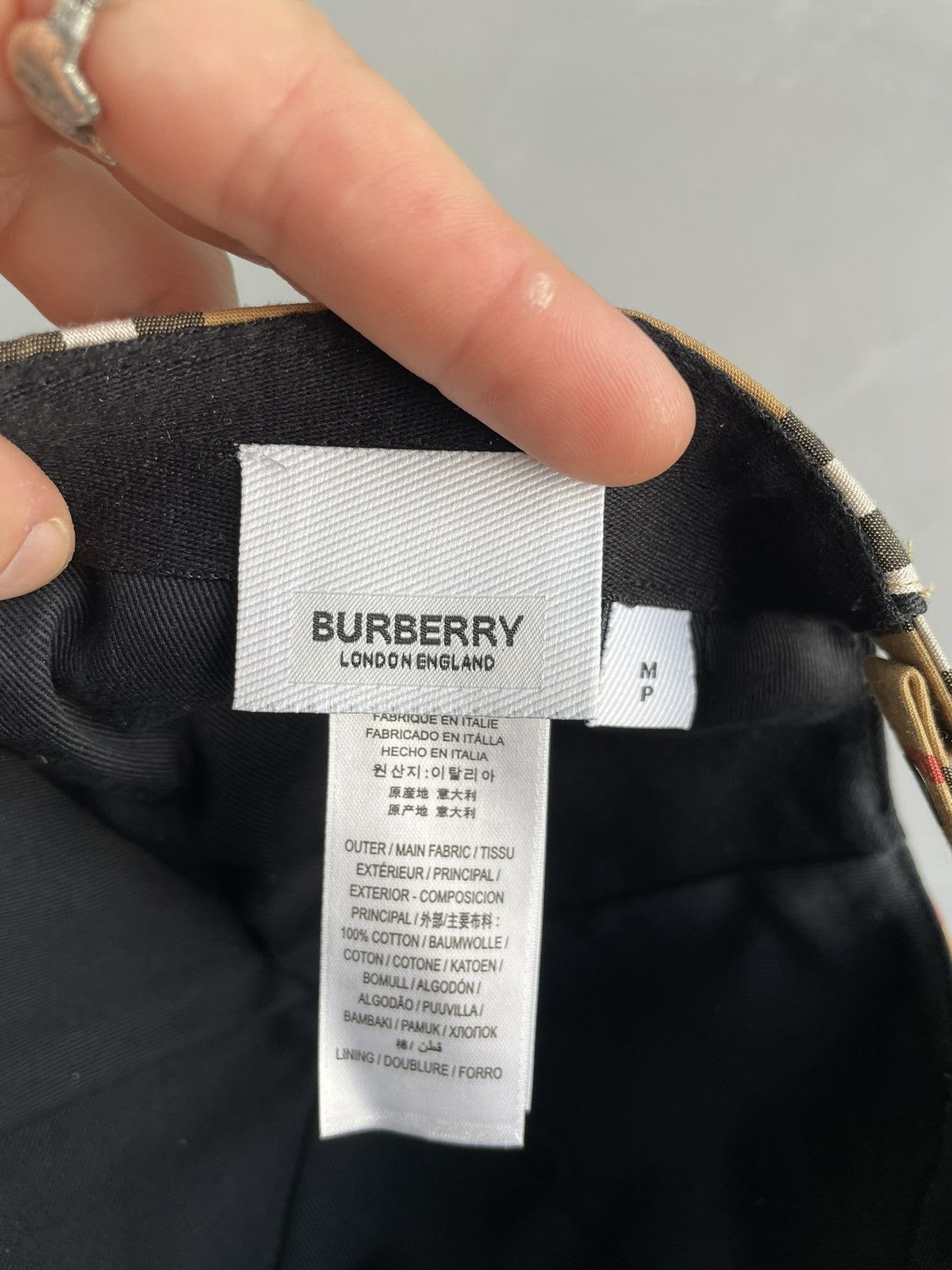 Burberry Rare novacheck Burberry England hat cap Size ONE SIZE - 9 Thumbnail