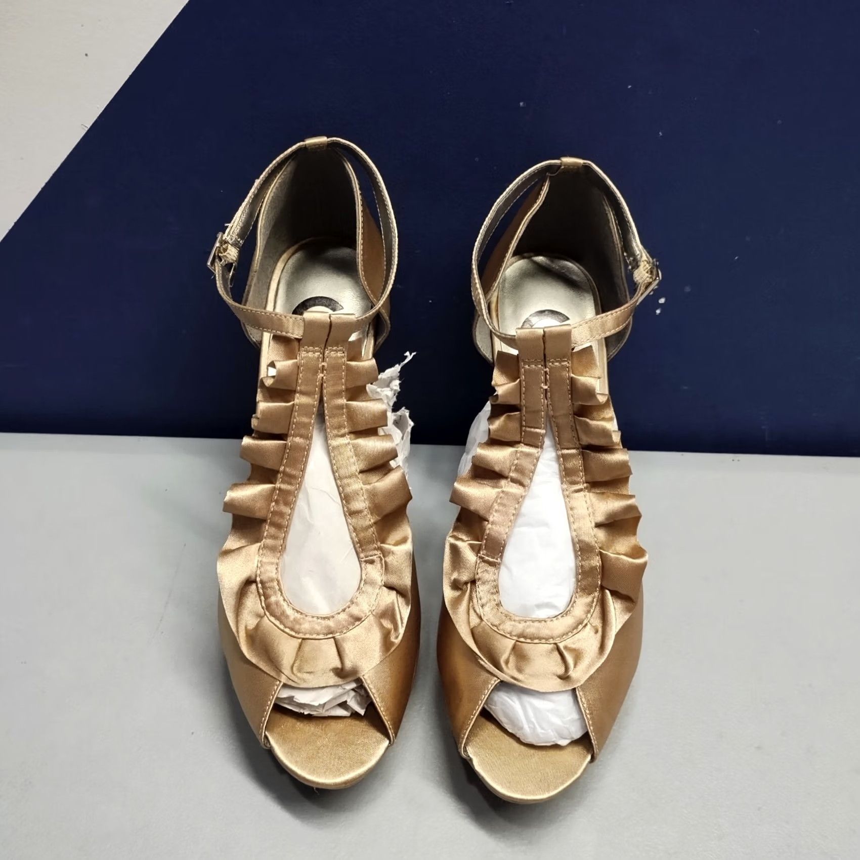 Guess G by GUESS Glucosa Pump Heels Womens US 10M Gold Stiletto Lightweight Open Toe Pump Size US 10 / IT 40 - 3 Thumbnail