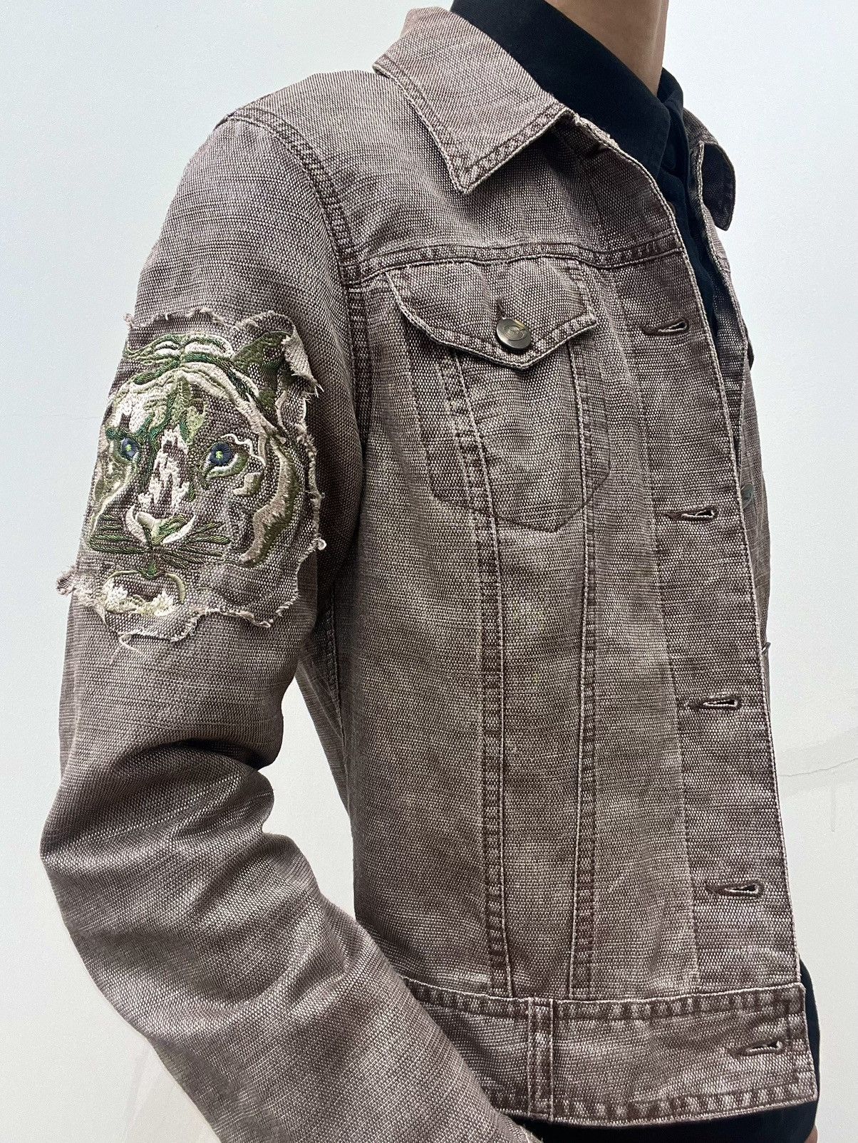 Just Cavalli 1990s Just Cavalli Tiger Embroidered Cropped Jacket Size US S / EU 44-46 / 1 - 3 Thumbnail