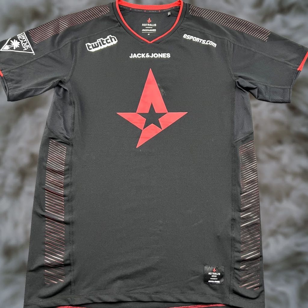Jack & Jones Astralis Jack Jones Counter Strike 2019 Mens Jersey Medium Shirt E-Sports Twitch Size US M / EU 48-50 / 2 - 1 Thumbnail