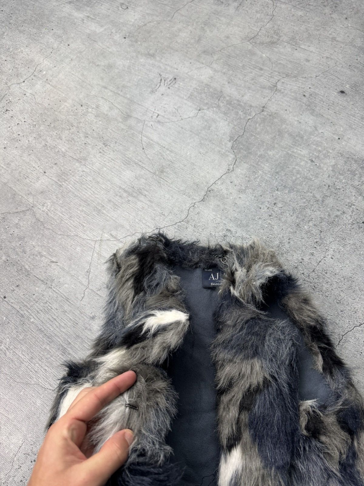 Armani Armani Faux Fur Vest VTG Y2K LGB IfSixWasNine Avant Garde Size XS / US 0-2 / IT 36-38 - 11 Thumbnail