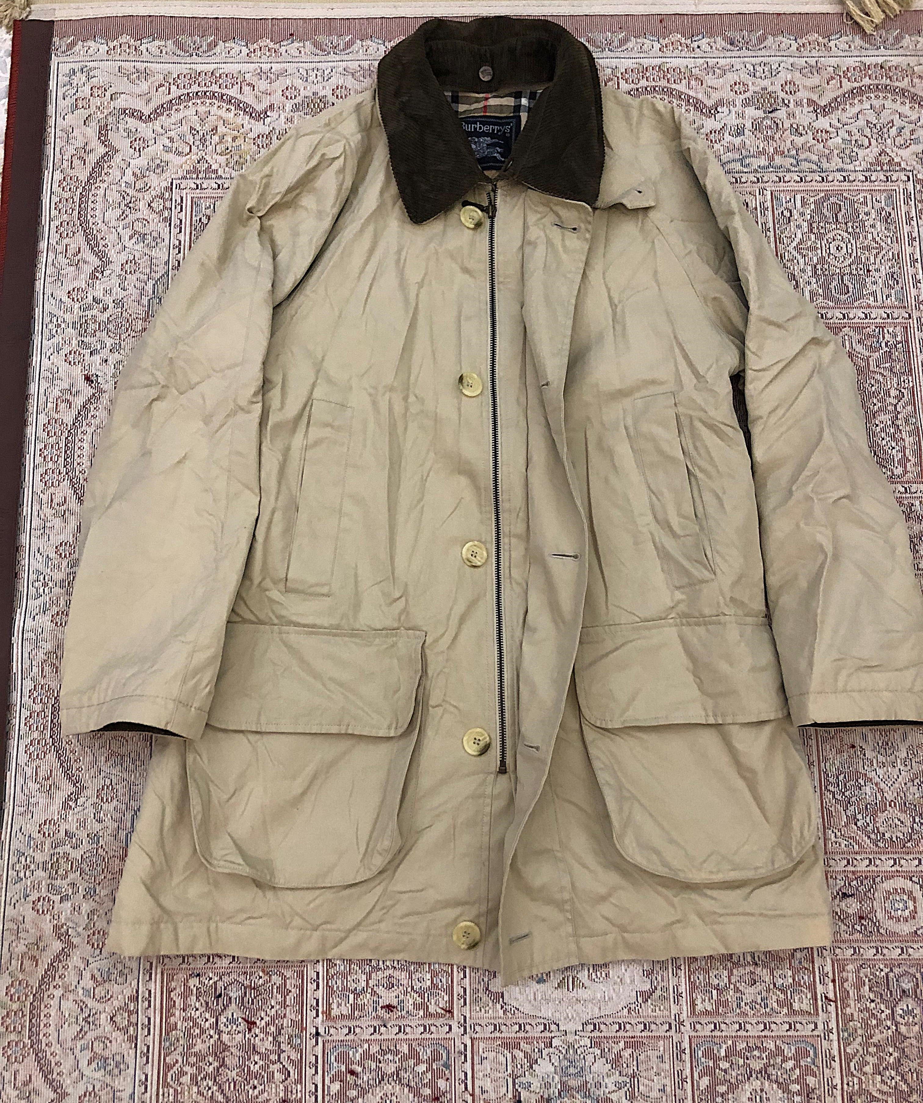 Burberry Vintage Burberry Trench Coat Medium 90s Nova Check Beige Size US L / EU 52-54 / 3 - 1 Thumbnail