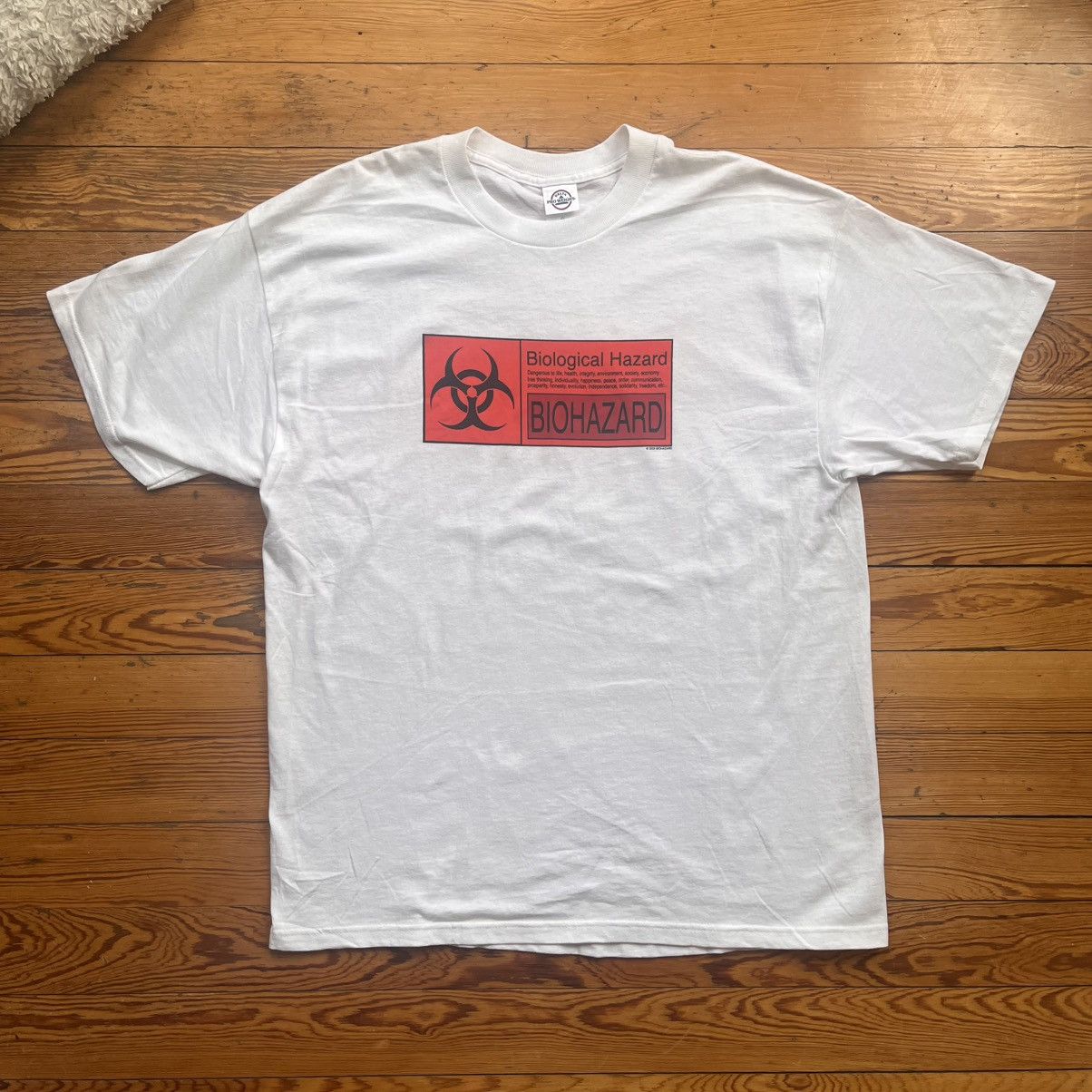 Vintage Vintage Biohazard Obscure Graphic Obscene Warning XL T-Shirt Size US XL / EU 56 / 4 - 1 Thumbnail