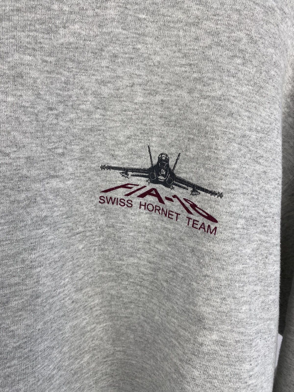 Fruit Of The Loom × Vintage Vintage 90s Swiss Hornet Team F/A-18 Fighter Jet Sweatshirt Size US L / EU 52-54 / 3 - 4 Thumbnail