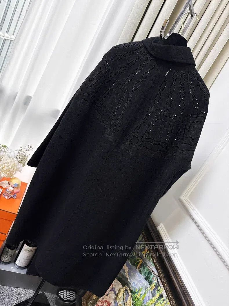 Hermes Hermes Black lace-up embroidered cashmere coat Size XS / US 0-2 / IT 36-38 - 2 Thumbnail