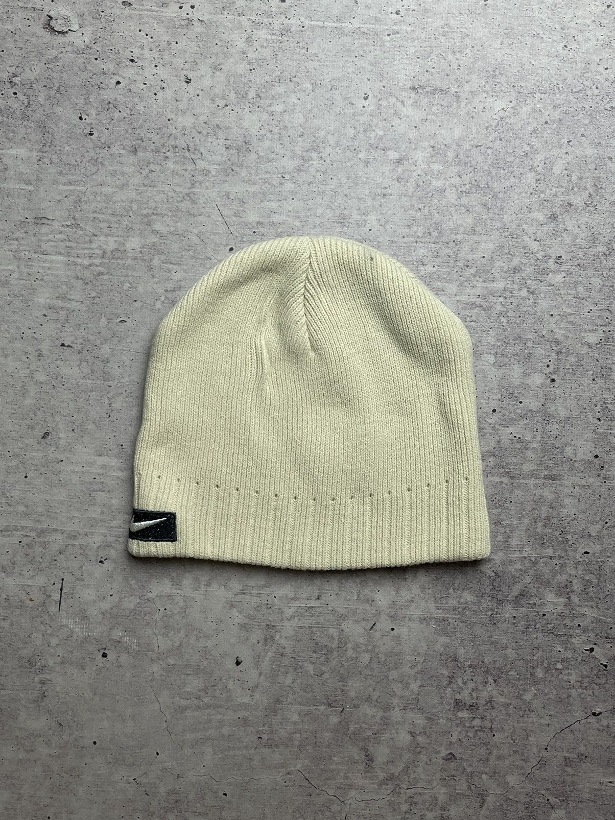 Nike × Vintage Vintage Nike Y2k Beanie Hat Size ONE SIZE - 1 Thumbnail