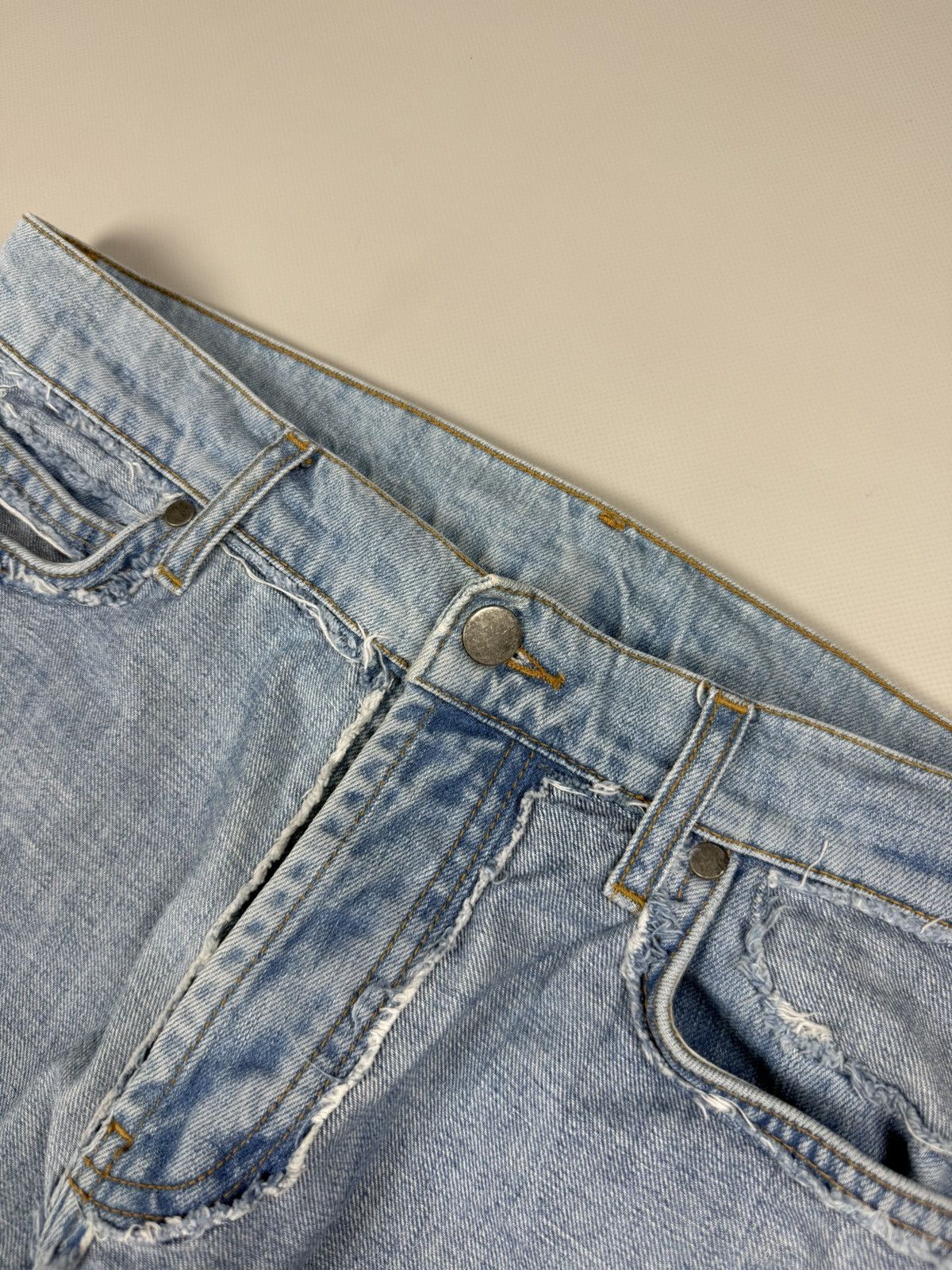 H&M × Maison Margiela Maison Margiela H&M Men’s Reverse Denim Inside-Out Jeans Size US 32 / EU 48 - 10 Thumbnail
