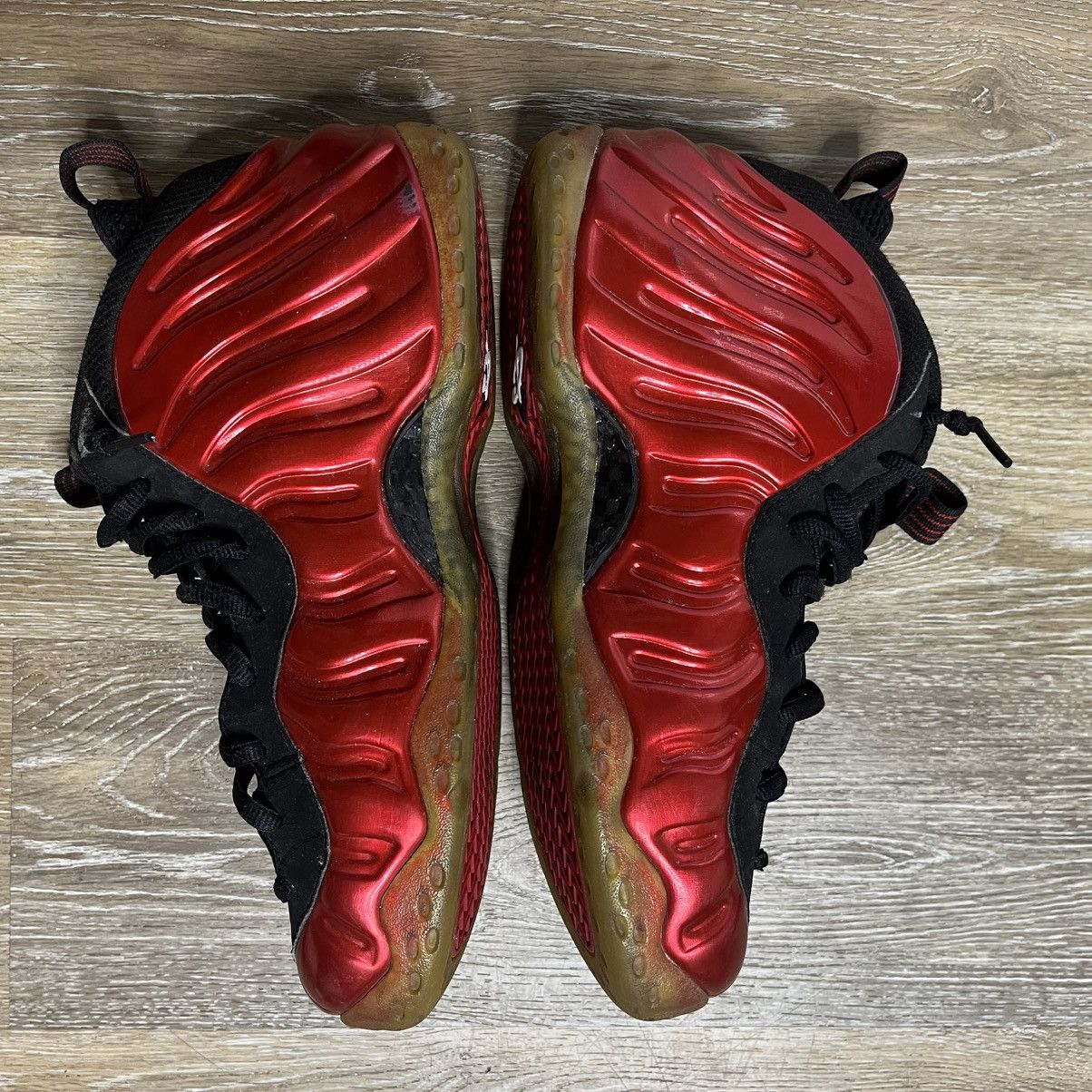 Nike 2012 nike air foamposite red metallic Size US 9.5 / EU 42-43 - 3 Thumbnail