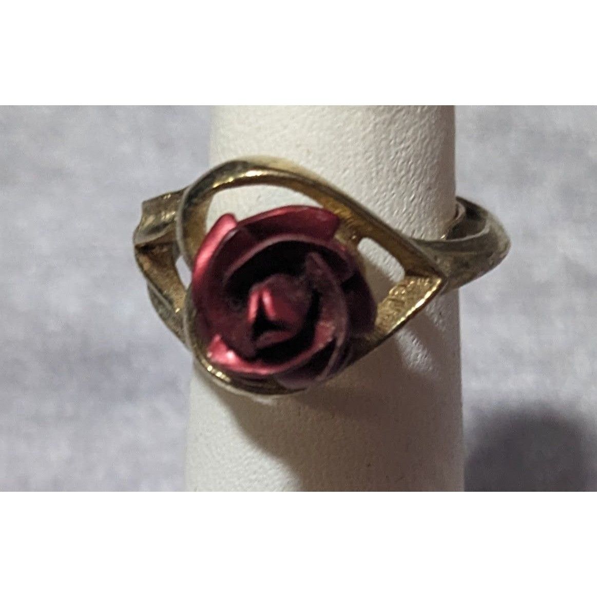 Other Vintage Open Heart Red Rose Gold Tone Fashion Ring Size 6 Size ONE SIZE - 8 Thumbnail