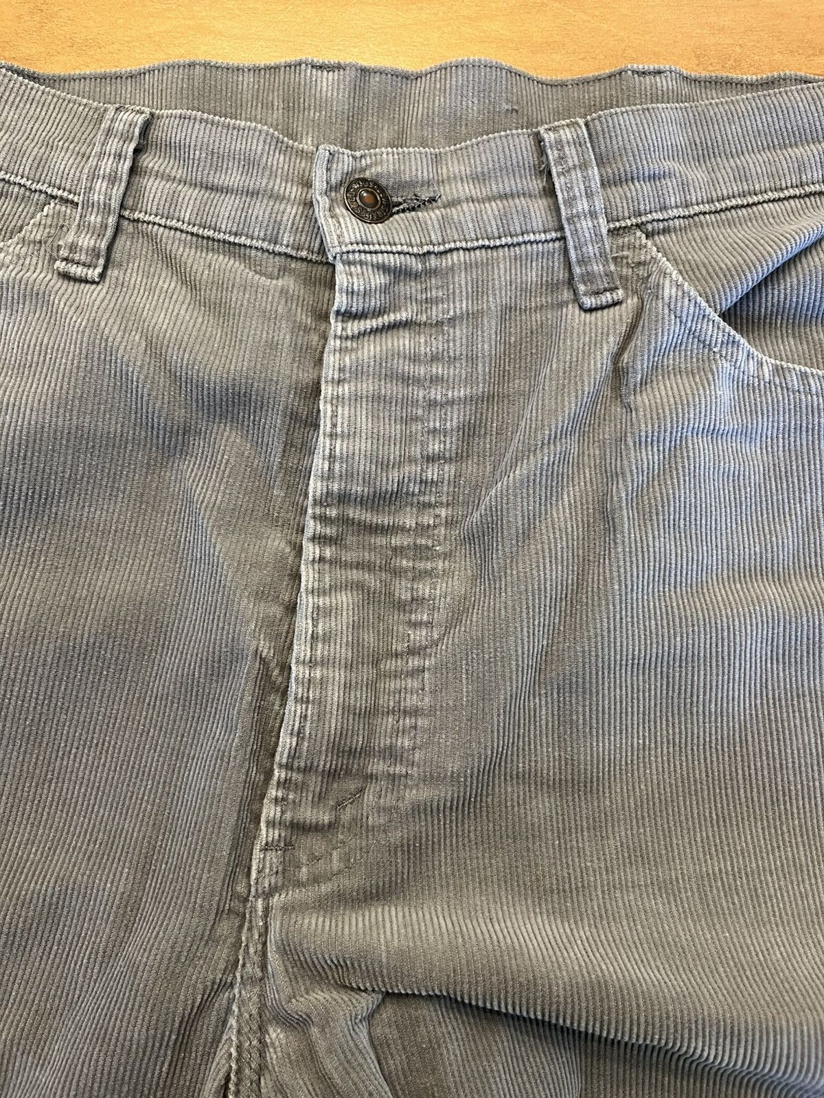 Levi's × Levi's Vintage Clothing × Vintage Vintage (1985) never-worn Levi’s flat-front corduroys Size US 34 / EU 50 - 5 Thumbnail