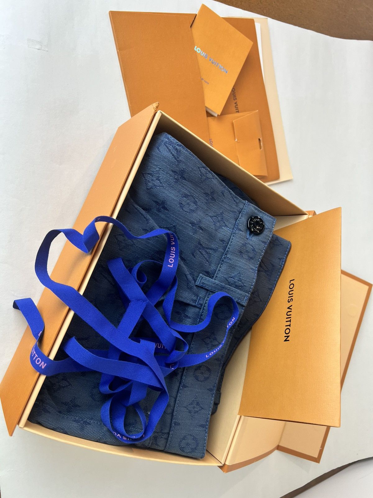 Louis Vuitton Louis Vuitton x Virgil Abloh SS19 Monogram Denim - RM192M Size US 38 / EU 54 - 1 Thumbnail