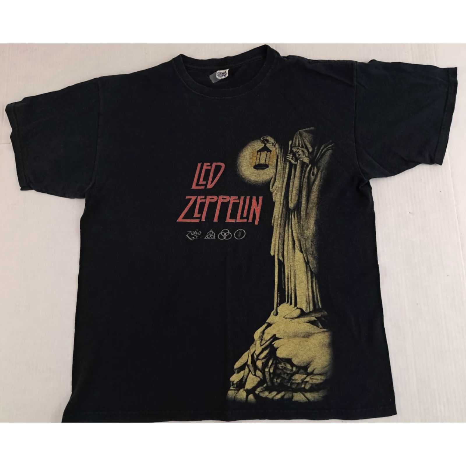 Anvil VINTAGE Led Zepplin 4 Hermit Printed T-Shirt Anvil Size M Black Cotton Short Sleeve Crew Neck Unisex Adults Rock&roll 2020s Mens Womens Size US M / EU 48-50 / 2 - 3 Thumbnail
