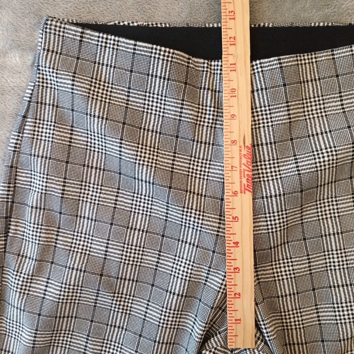 Old Navy Old Navy Pants Womens 12P Petite Black Plaid Ankle Zip 32x25 Cotton Blend Straight High Rise Front Elastic Waist Size 34" / US 12 / IT 48 - 3 Thumbnail