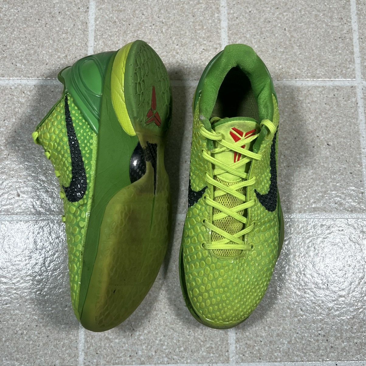 Nike Size 7 - Nike Zoom Kobe 6 Protro Low Grinch Size US 7 / EU 40 - 3 Thumbnail