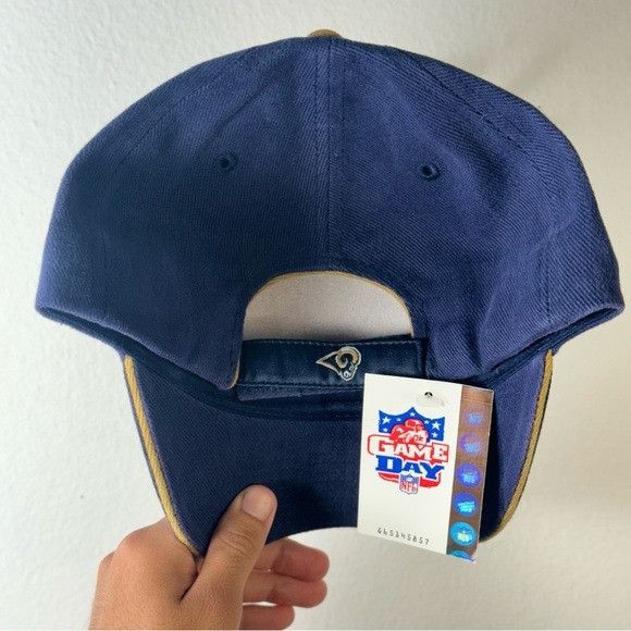 NFL NWT ST. LOUIS RAMS GAME DAY MERCH STRAPBACK VINTAGE BASEBALL Size ONE SIZE - 4 Thumbnail