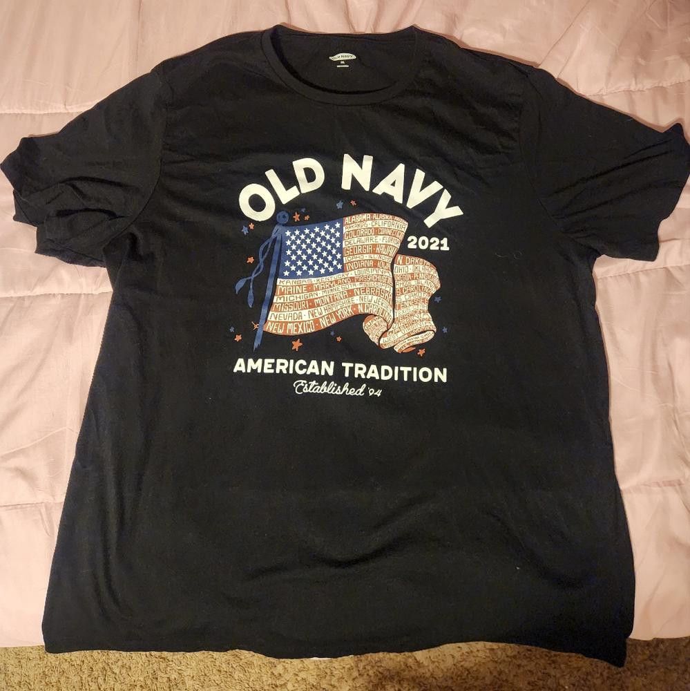 Old Navy Old Navy TShirt Size US XXL / EU 58 / 5 - 1 Thumbnail