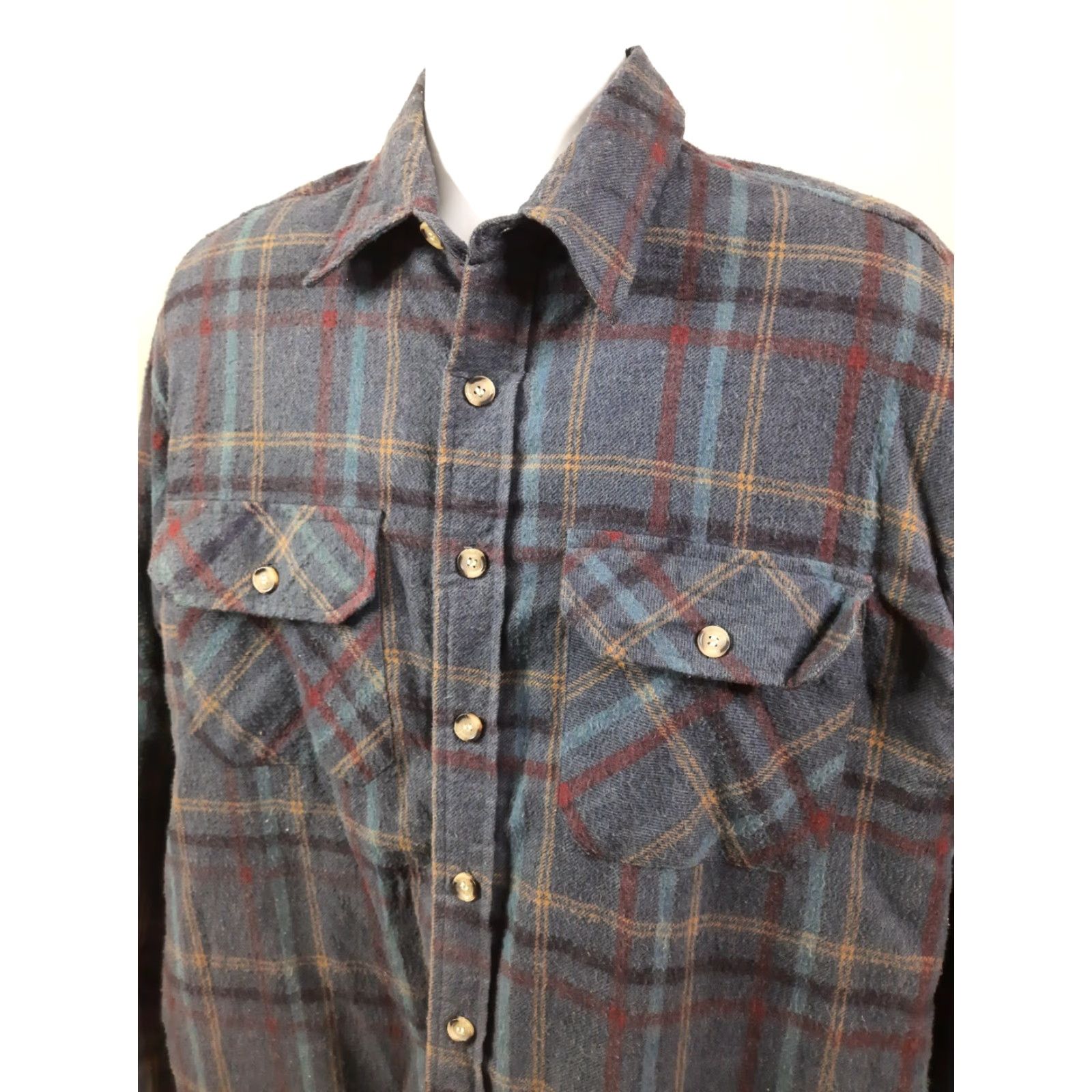 LIV Outdoor VINTAGE Outdoor Men’s L Plaid Flannel Quilt Lined Coat Jacket XL Jacket Size US L / EU 52-54 / 3 - 4 Thumbnail