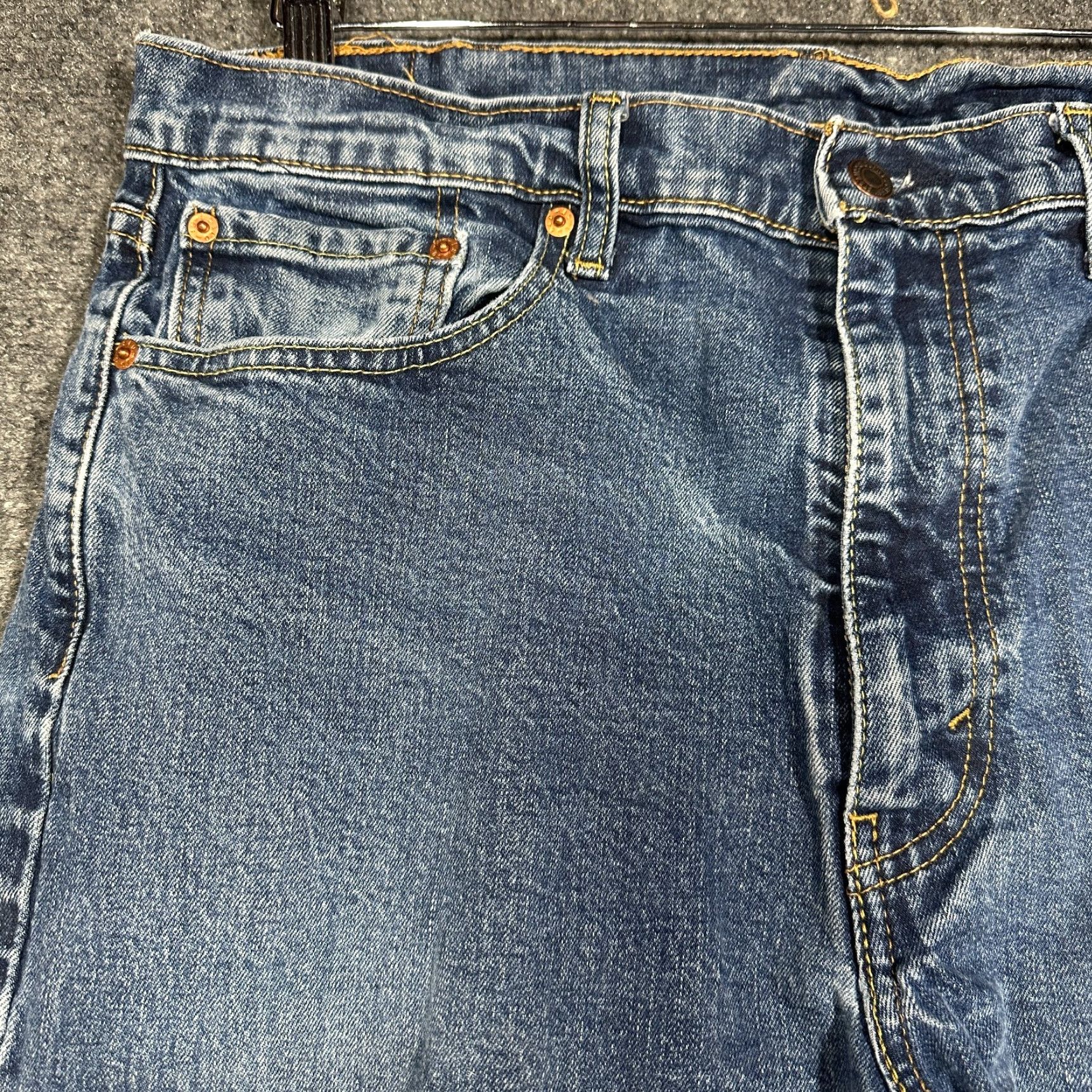 Levi's Levi's 505 Jeans Mens 38 Medium Wash Cotton Stretch 5-Pocket Straight Leg Jeans Men's Regular Blue 90s Modern Leather Logo Size US 38 / EU 54 - 4 Thumbnail